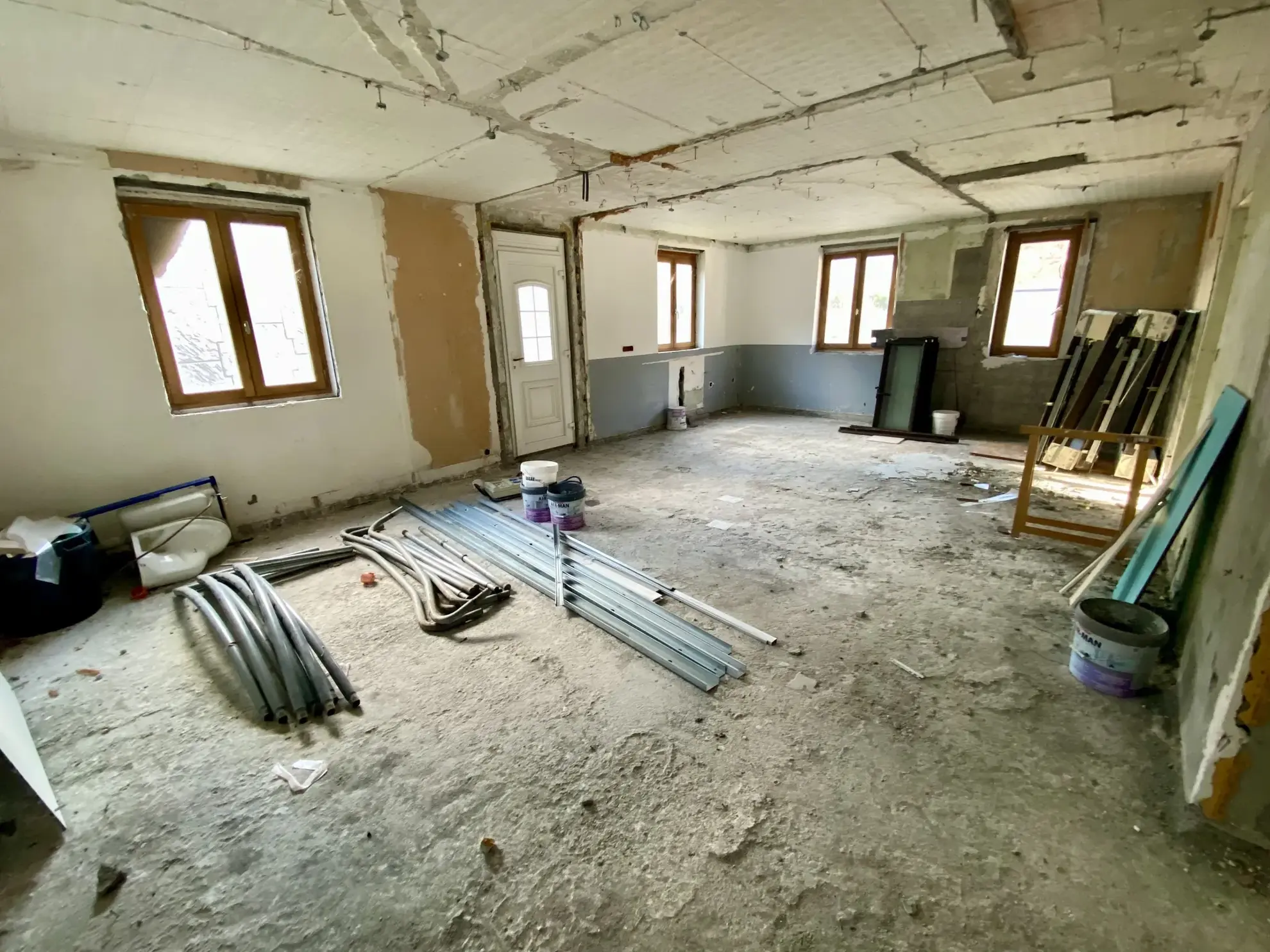 Maison à rénover à Saint-Michel-de-Maurienne – Opportunité d’investissement et de rénovation