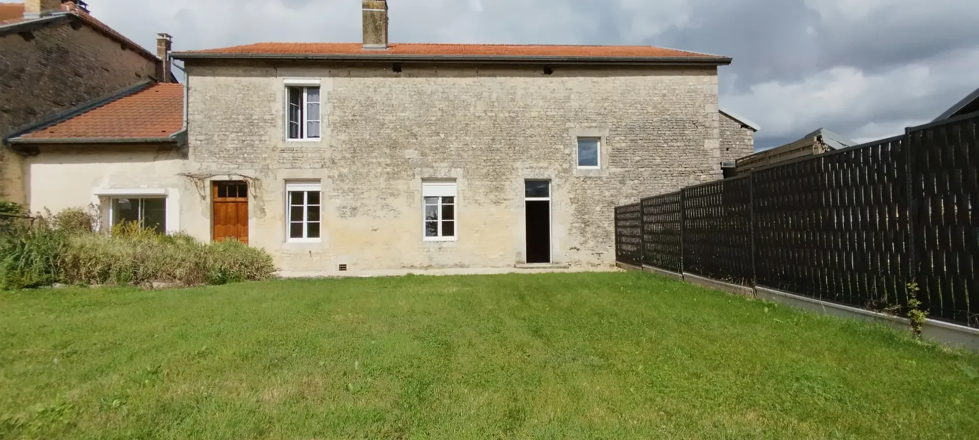 Belle maison avec annexes à vendre à Lamothe en Blaisy 
