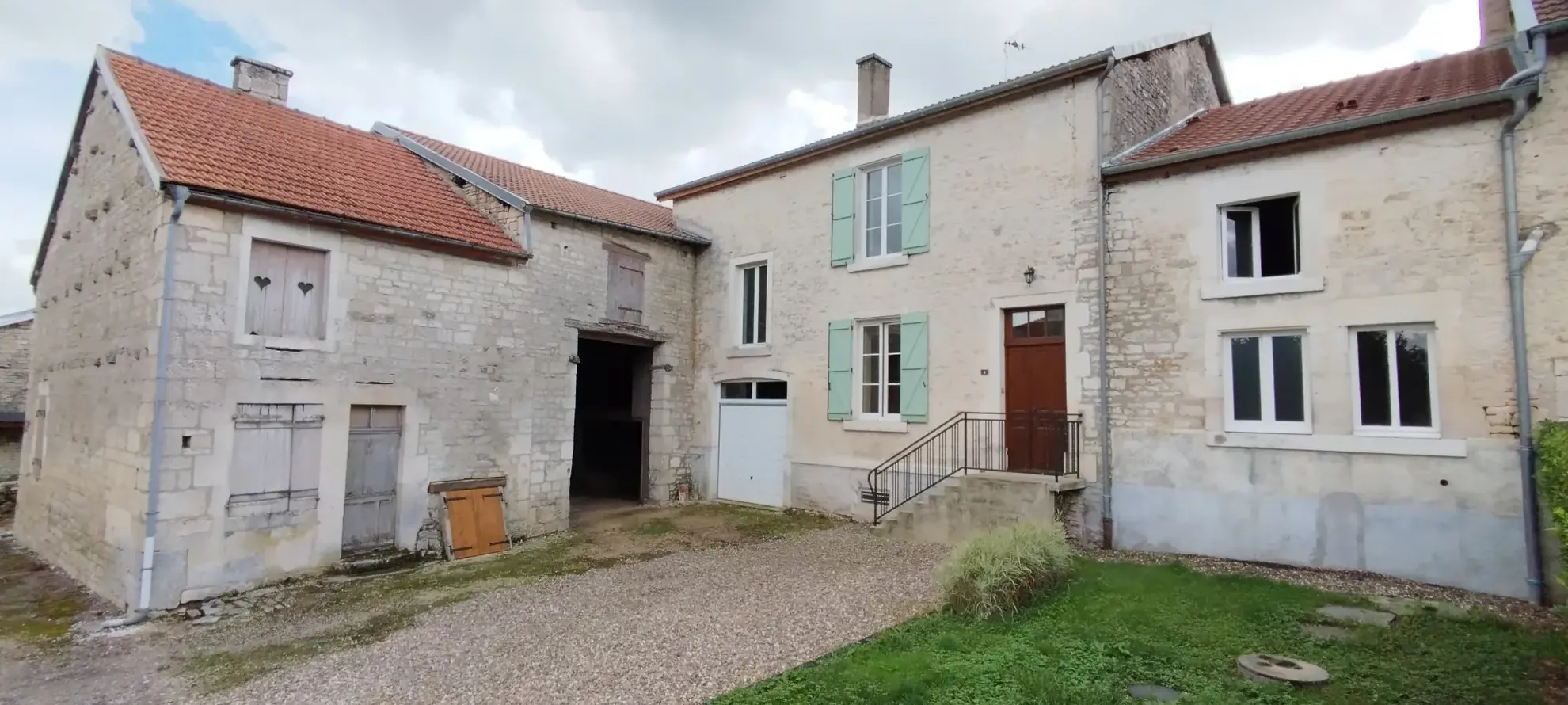 Belle maison avec annexes à vendre à Lamothe en Blaisy