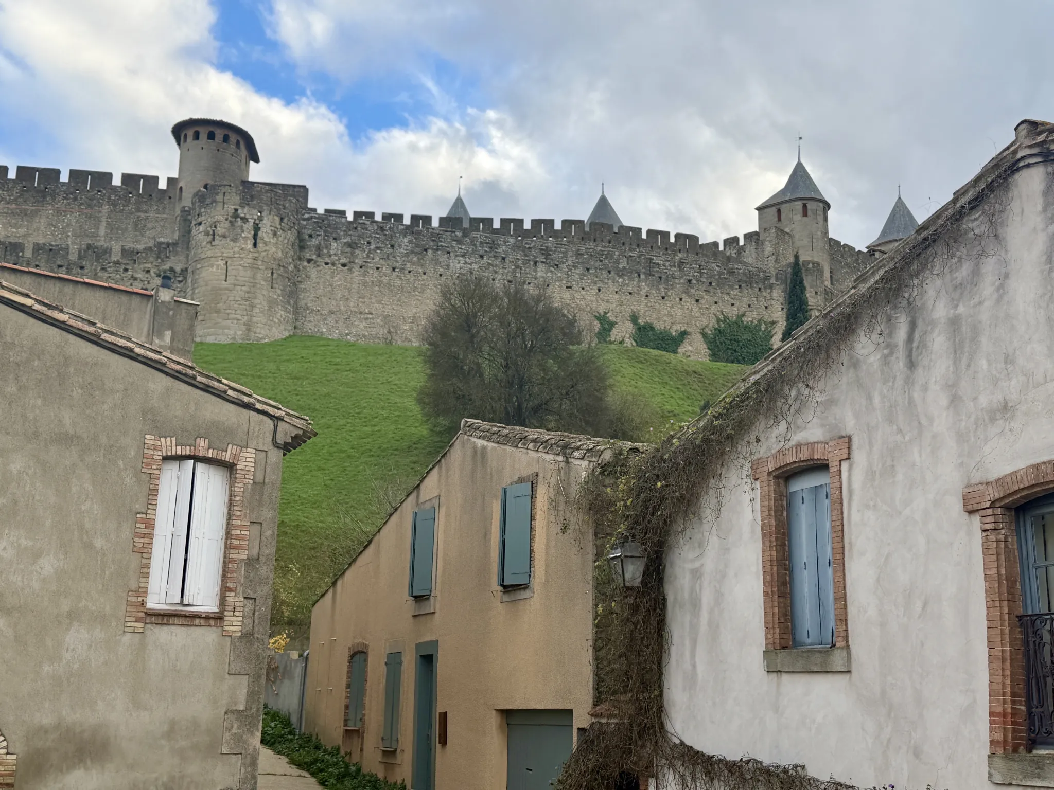 Rare maison de charme avec vue sur la cité médiévale à Carcassonne