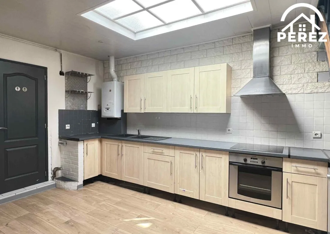 Maison 128 m² avec 3 Chambres à Bousbecque, Cour Sud et Chauffage au Gaz