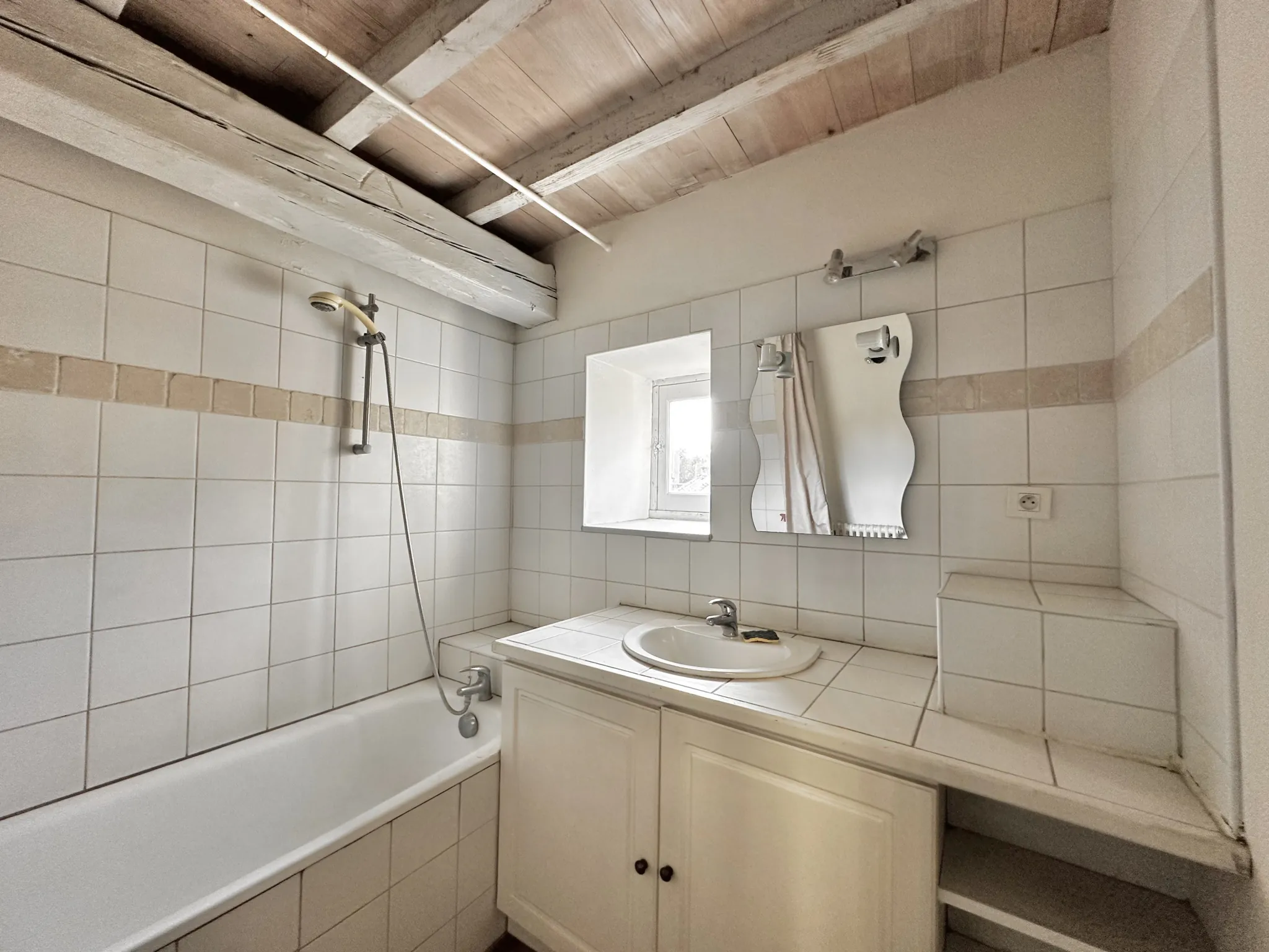 Appartement T3 à vendre à Carcassonne, charme et vue sur la Cité Médiévale 