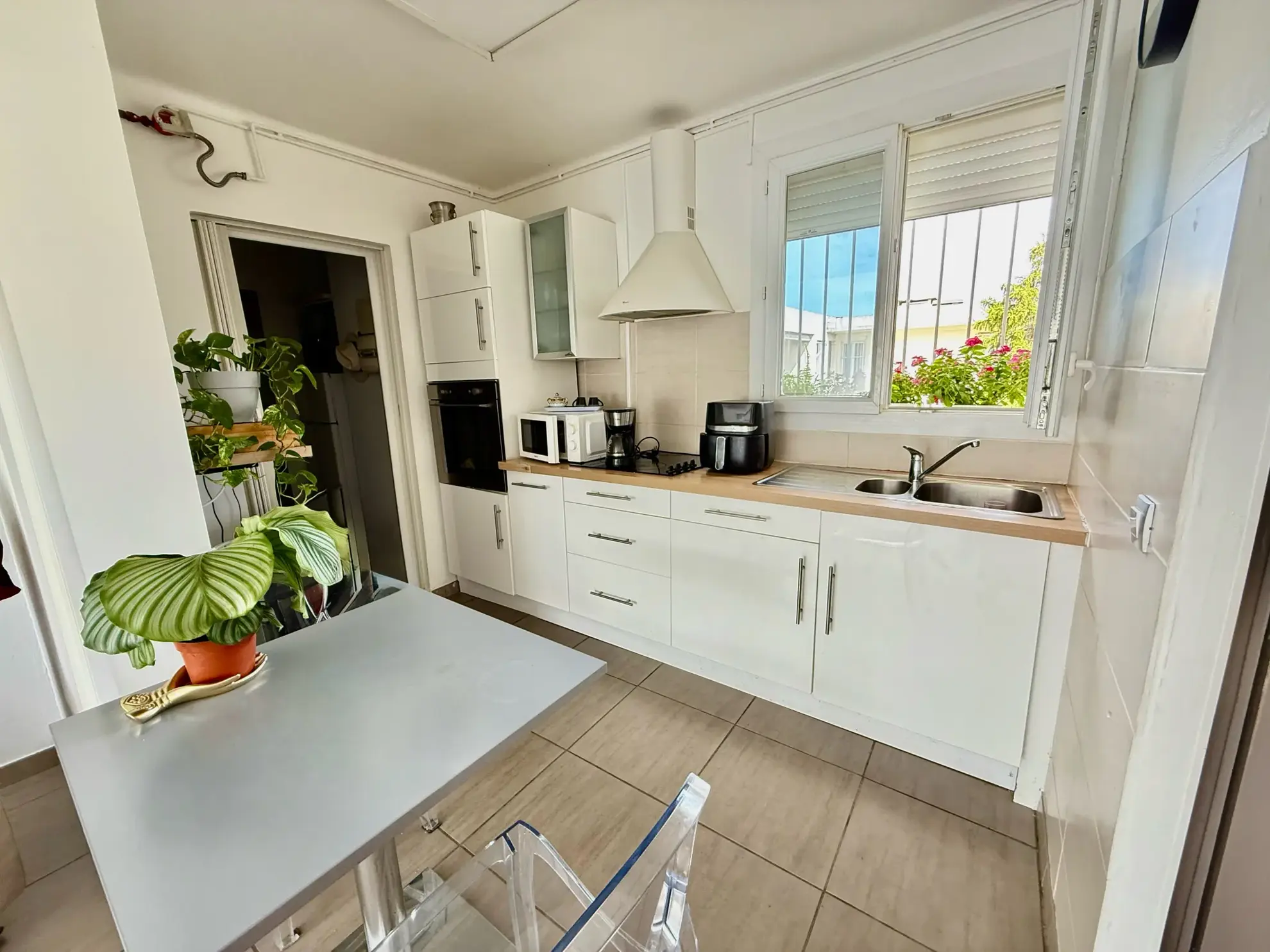 Appartement T3 rénové à Six Fours Les Plages, proximité centre-ville 