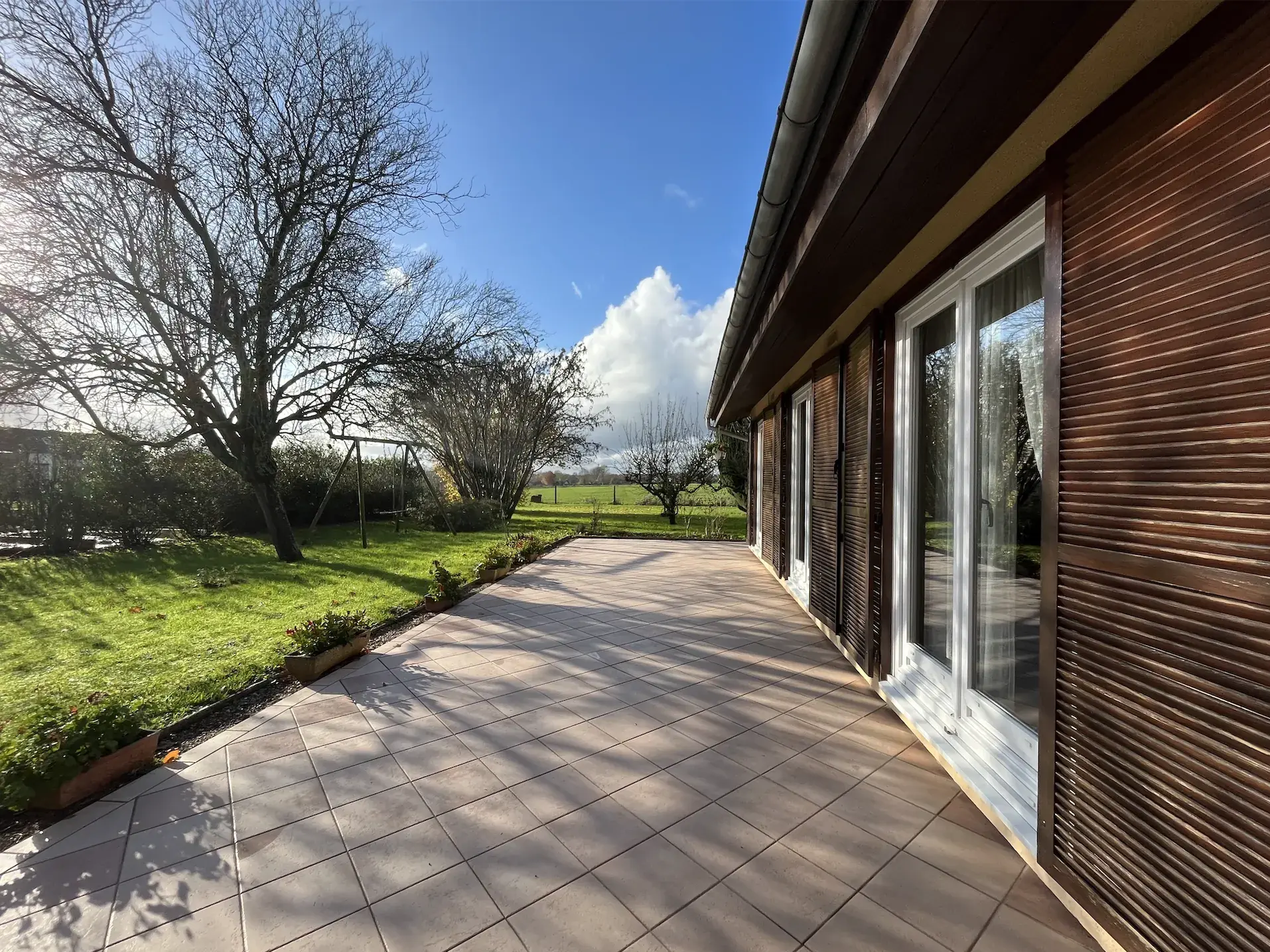 Maison d'architecte à vendre à Limesy avec jardin et garage en Seine-Maritime