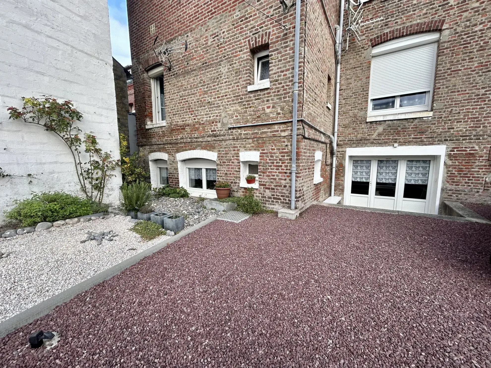 Appartement T3 rénové en plein centre de Cayeux-sur-Mer avec cour et parking