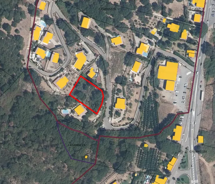 Terrain constructible à Lucciana de 1700 m2 dans un lotissement calme