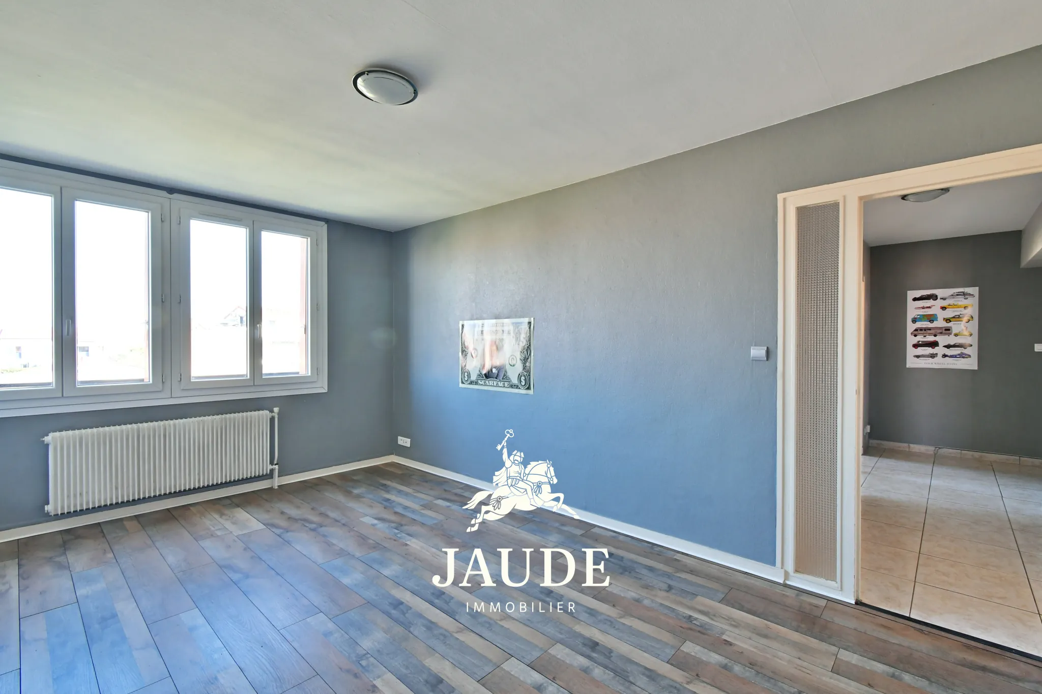 Appartement T3 de 62 m² en dernier étage avec balcon et parking à Clermont-Ferrand