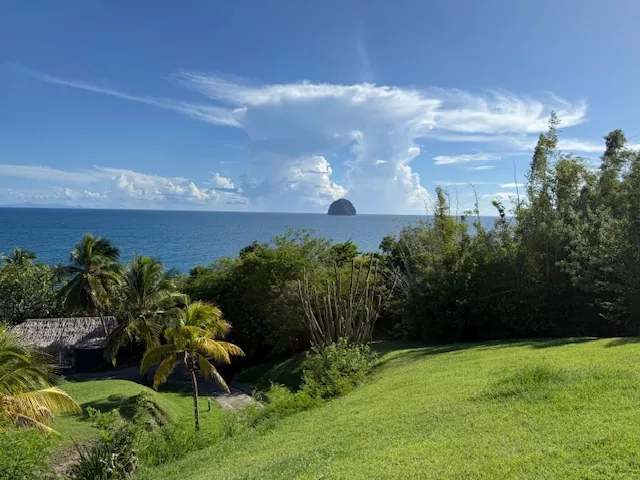 Studio meublé avec vue mer au Diamant – Investissement idéal 