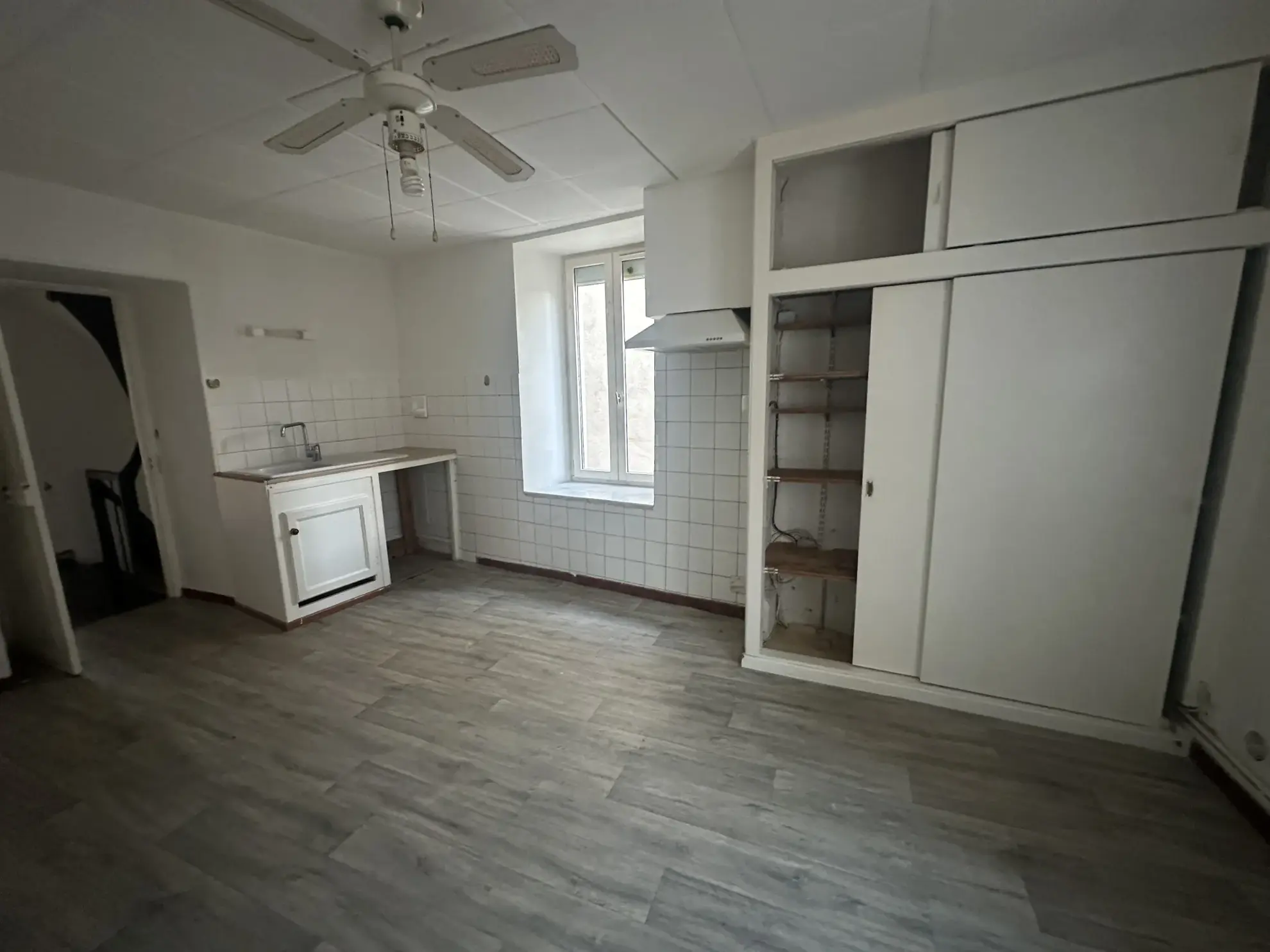 Maison de village à rénover à Conques-sur-Orbiel - 113,14 m² avec potentiel 