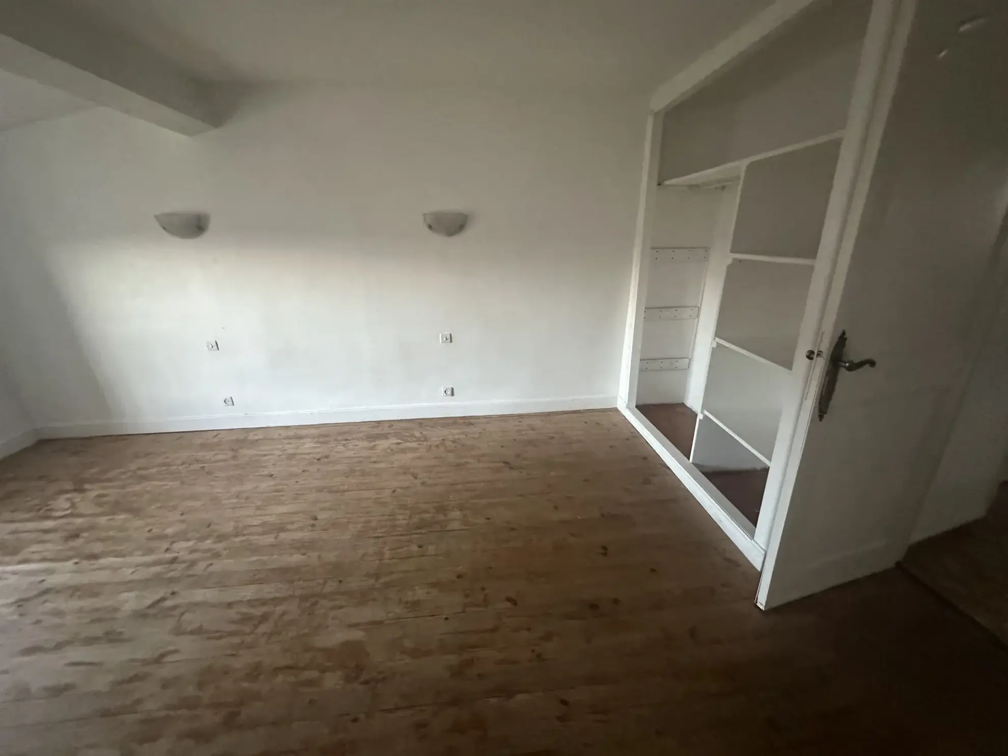 Maison de village à rénover à Conques-sur-Orbiel - 113,14 m² avec potentiel 