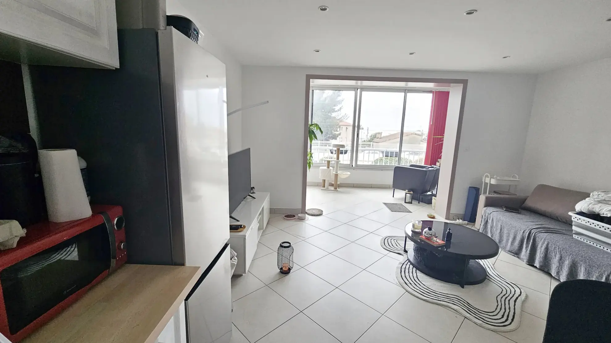 Appartement T2 rénové avec terrasse à Bandol, proche commerces et gare 