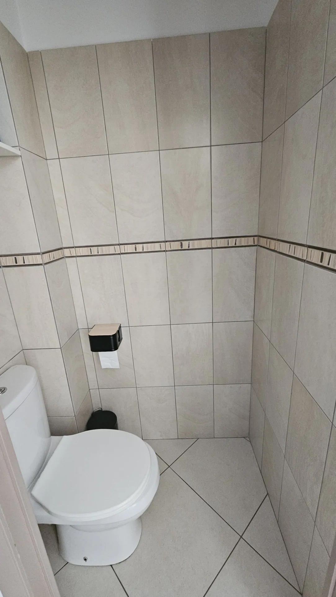 Appartement T2 rénové avec terrasse à Bandol, proche commerces et gare 