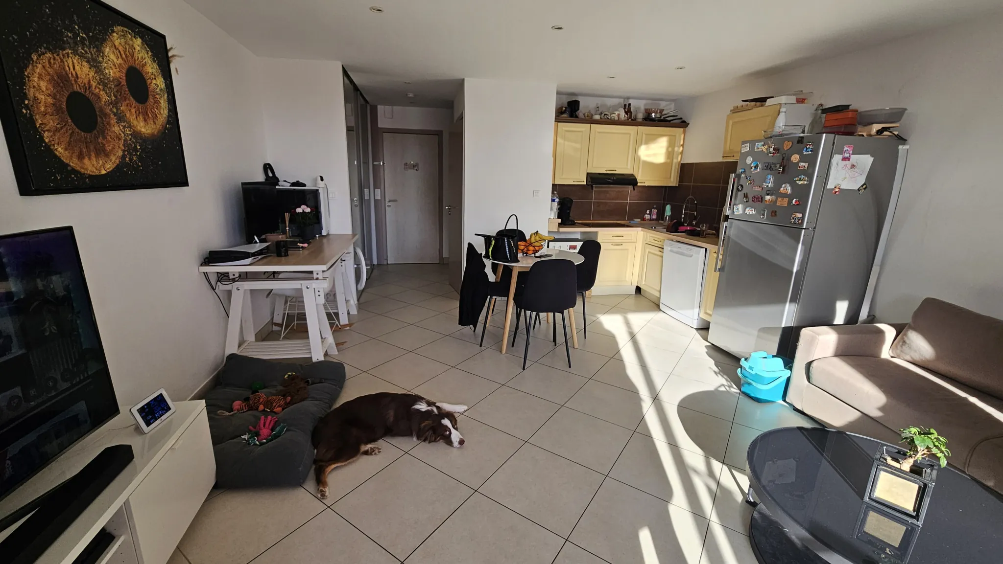 Appartement T2 rénové avec terrasse à Bandol, proche commerces et gare 