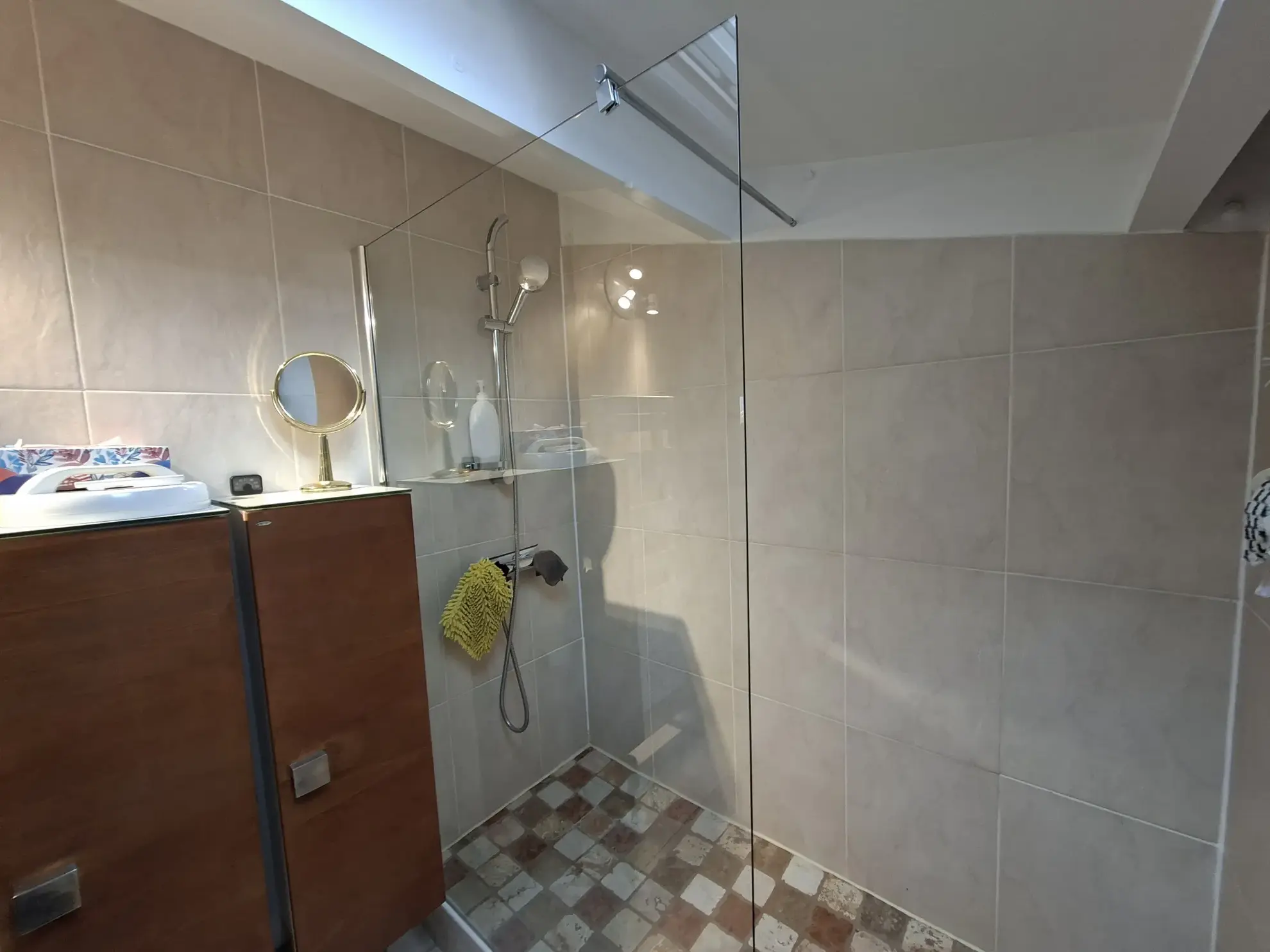 Bel appartement avec vue mer, terrasse, piscine et parking privé à Cap d'Agde 