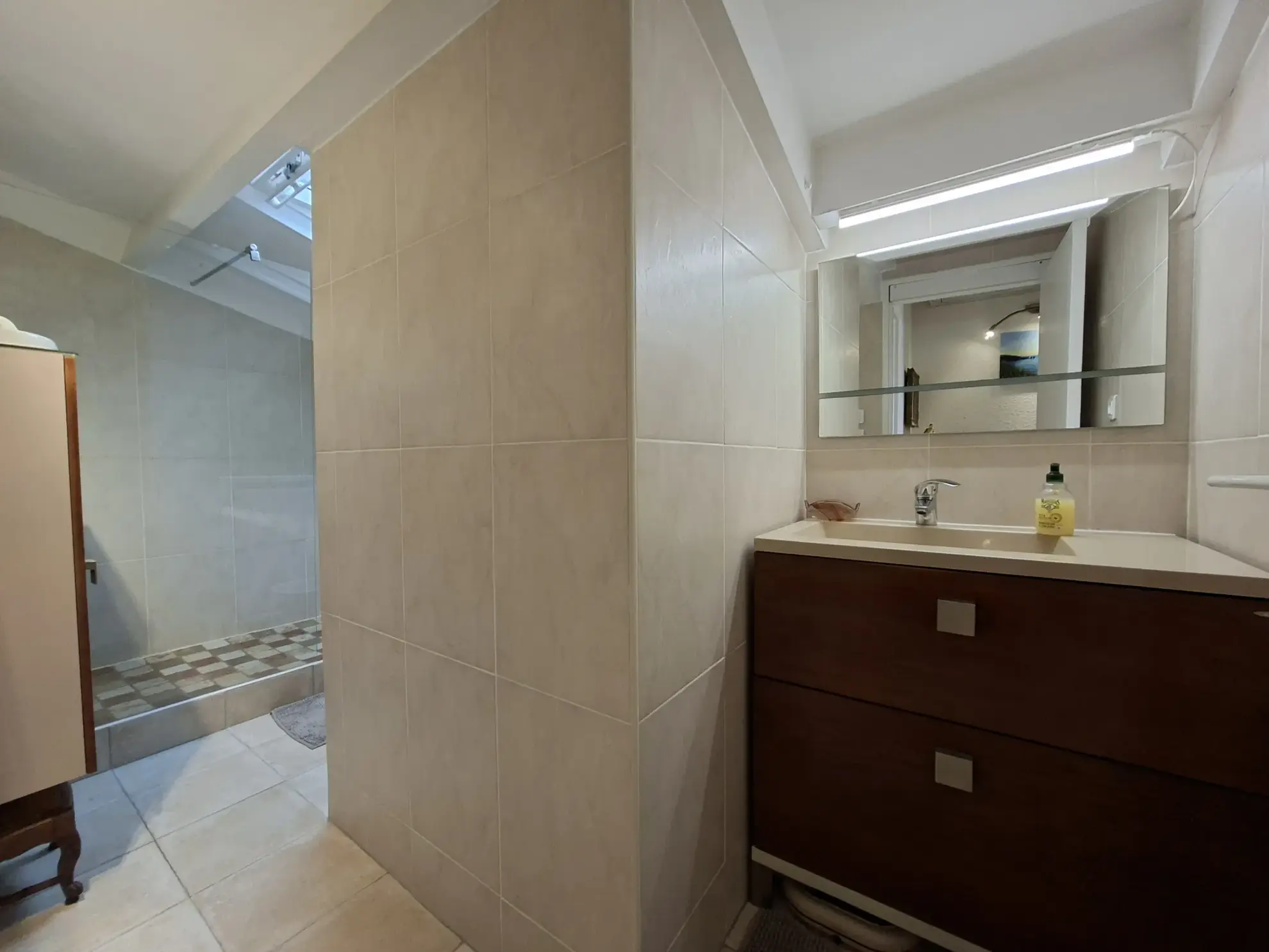 Bel appartement avec vue mer, terrasse, piscine et parking privé à Cap d'Agde 