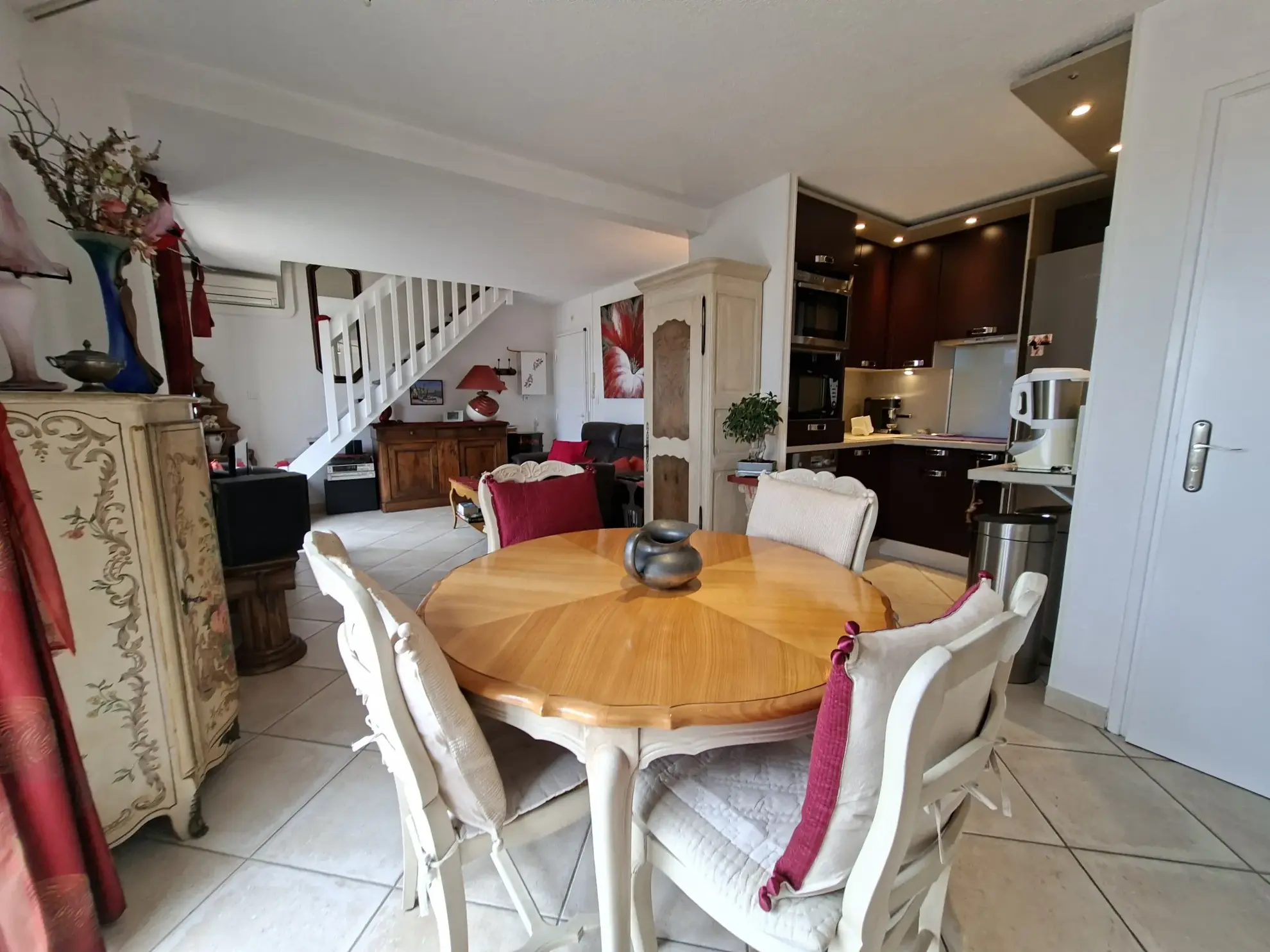 Bel appartement avec vue mer, terrasse, piscine et parking privé à Cap d'Agde 