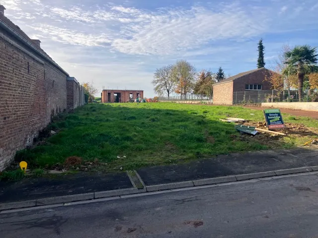 Terrain à bâtir de 626 m² à Paillencourt avec exposition sud