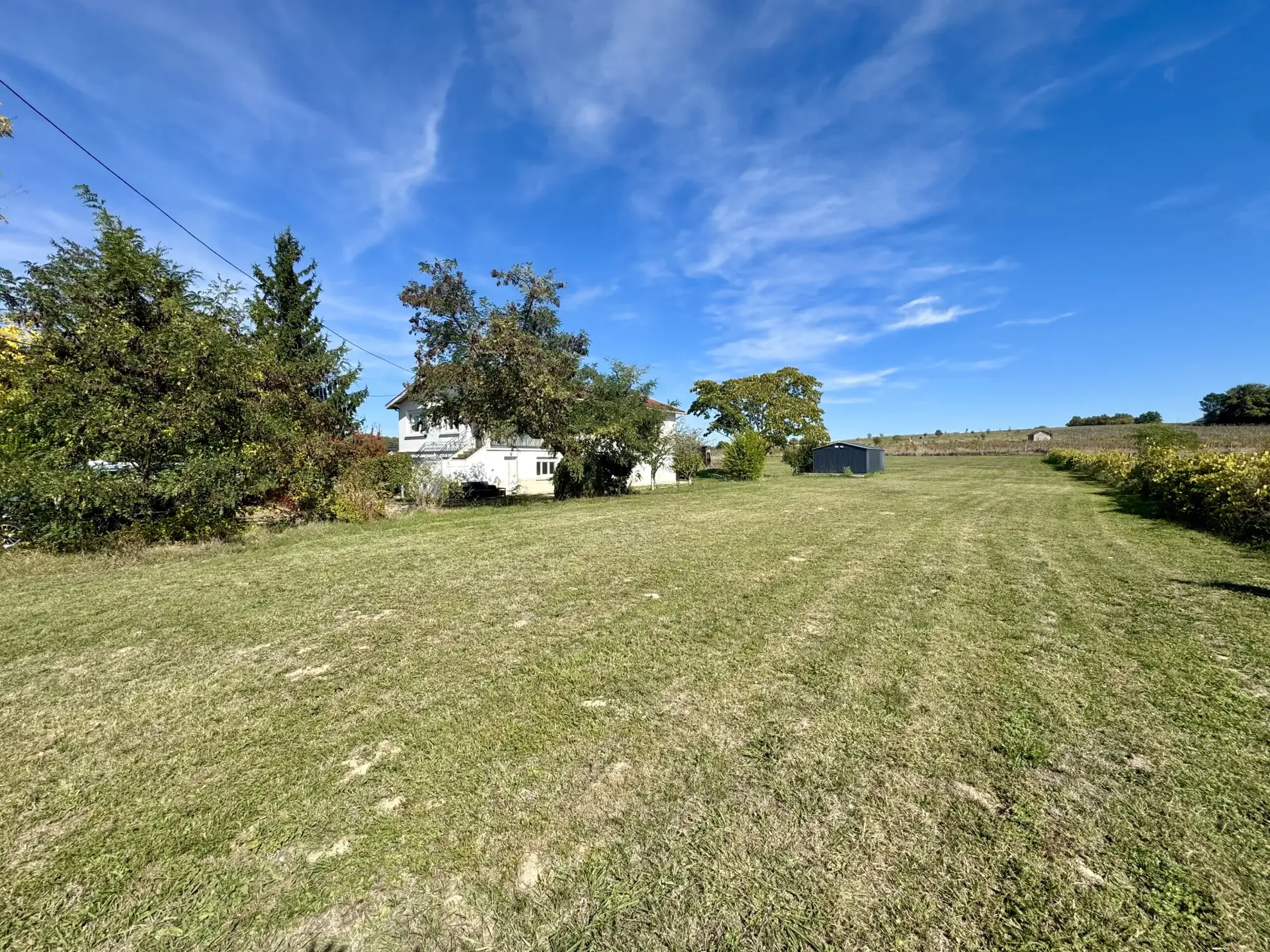 Maison 160 m² à rénover avec grand terrain proche Cadillac et Bordeaux