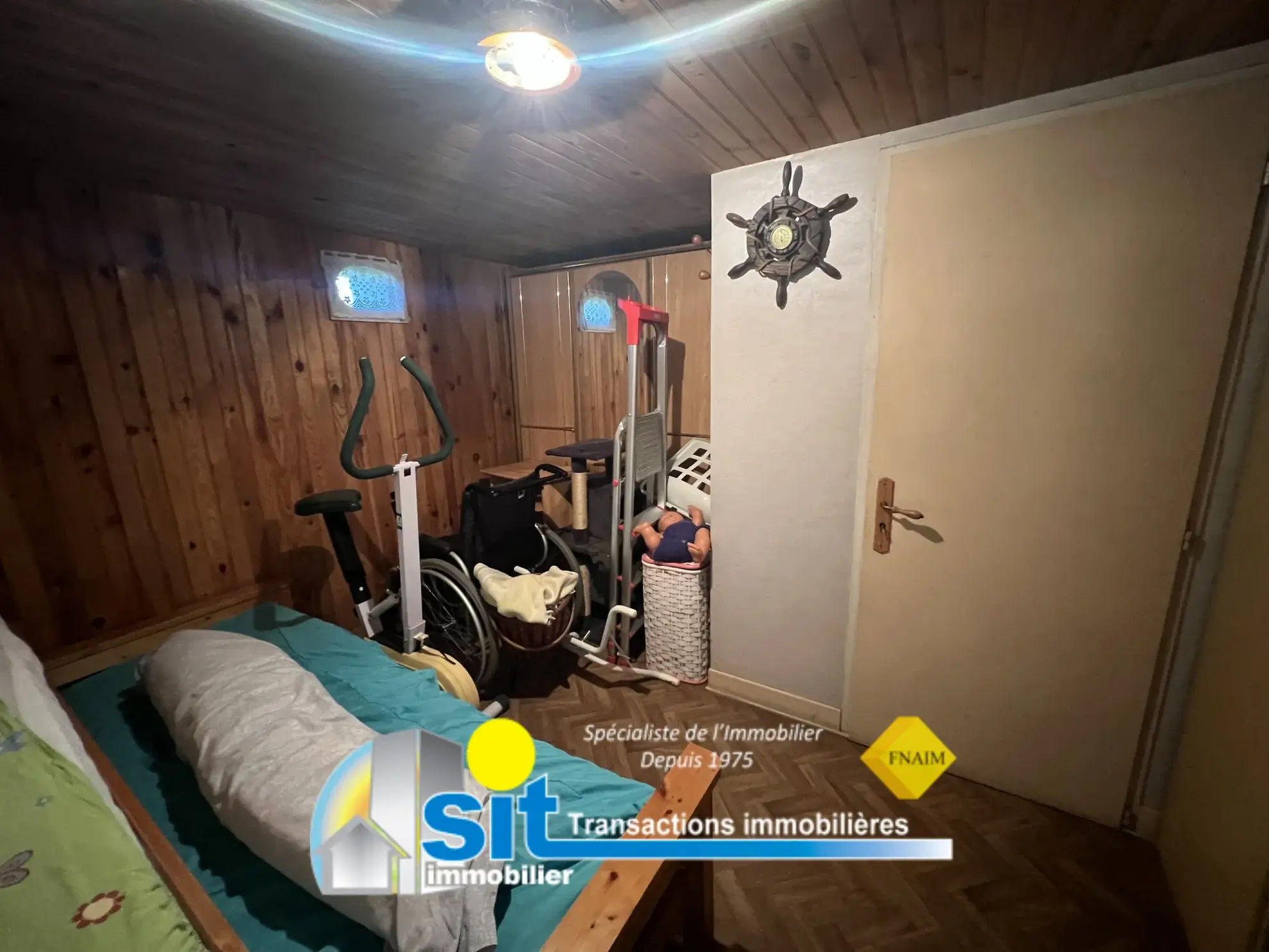 Maison à Saint-Romain-en-Gal avec sous-sol et jardin de 863 m2 