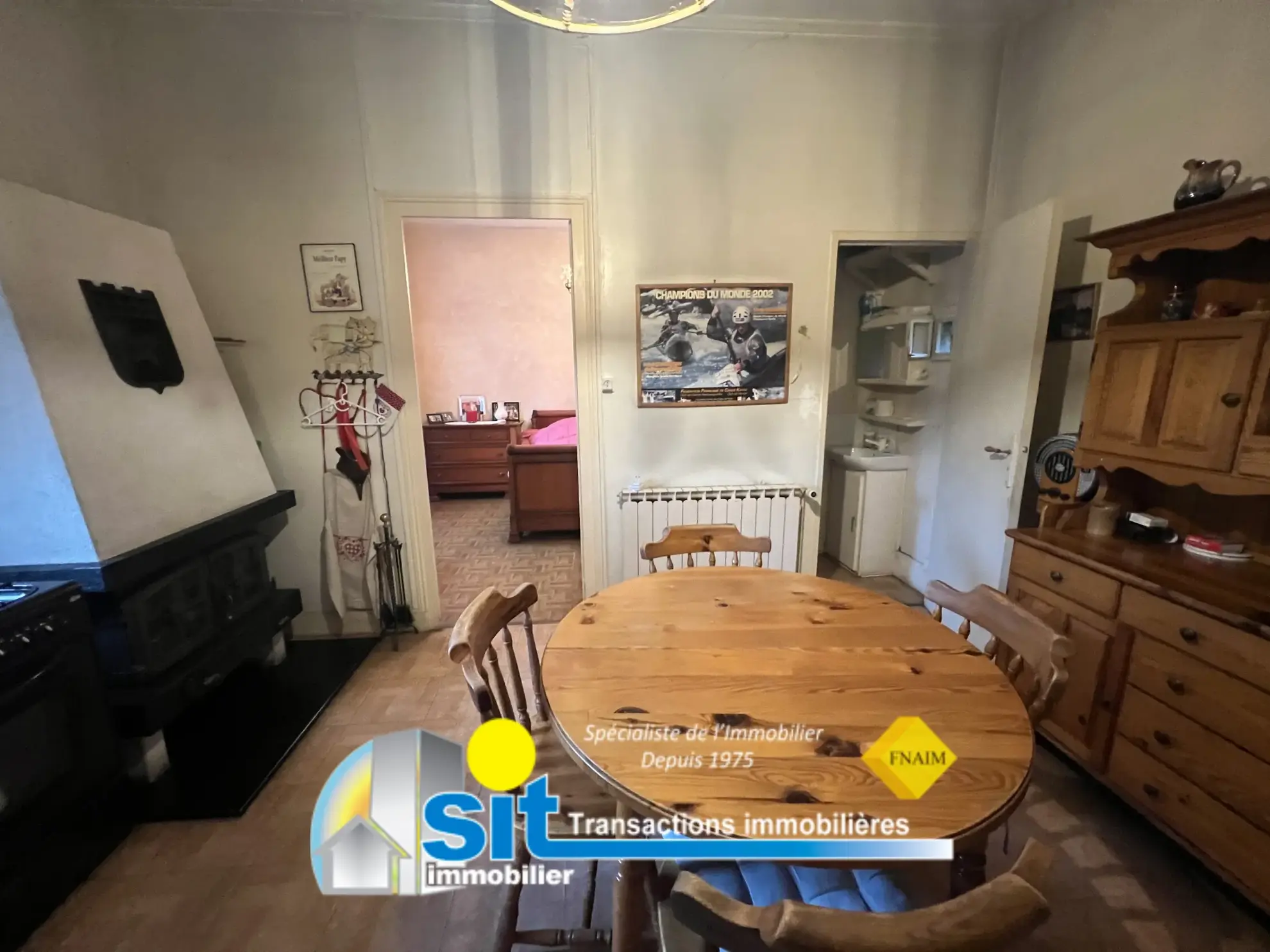 Maison à Saint-Romain-en-Gal avec sous-sol et jardin de 863 m2 