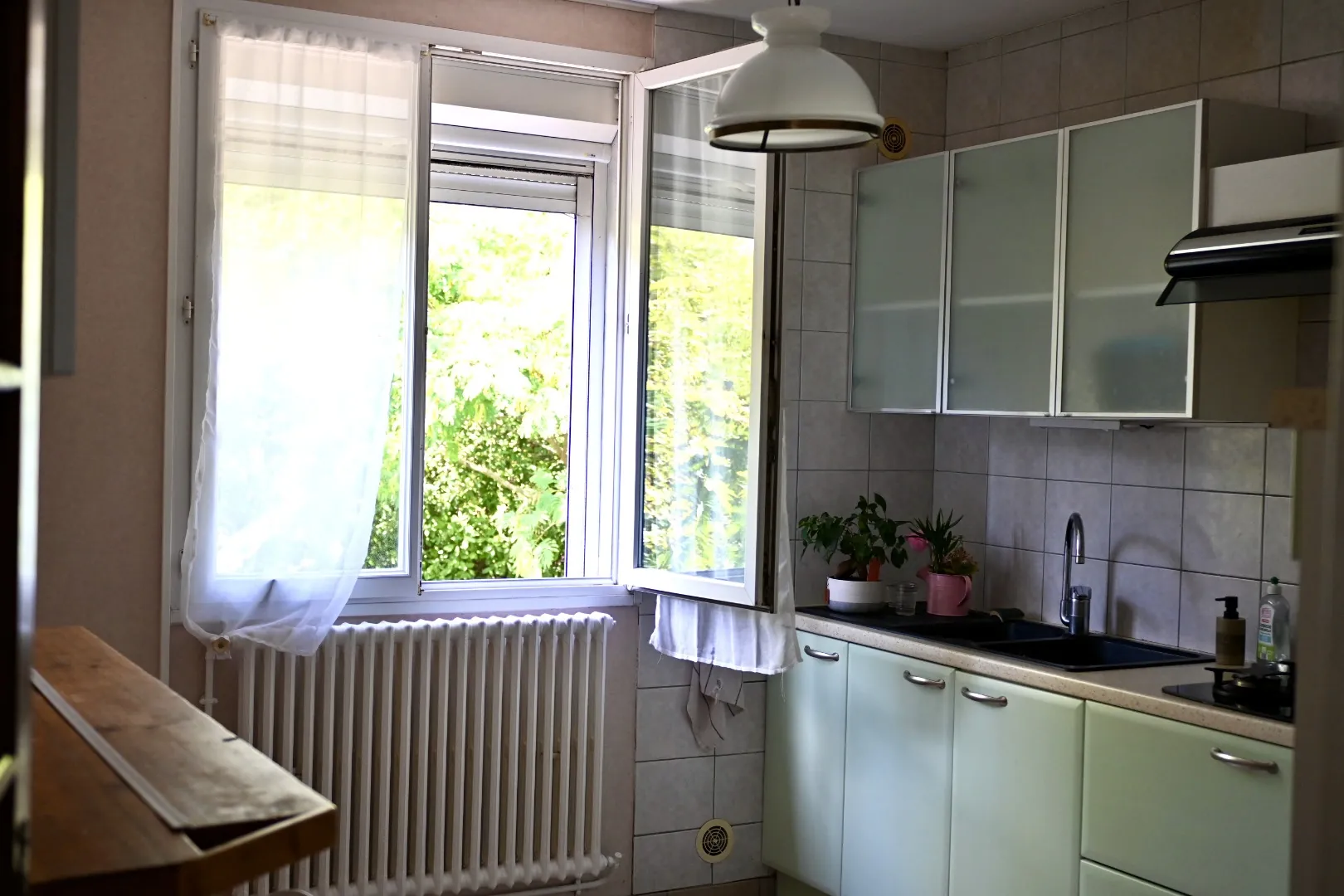 Charmante maison de 129 m² avec jardin et garage à Carcassonne 