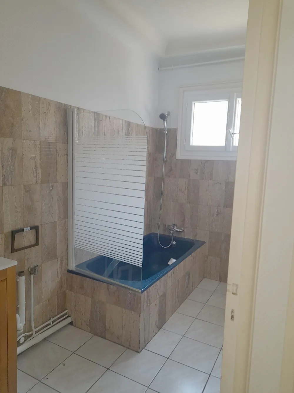Appartement F4 avec jardin, garage et cave à Perpignan 