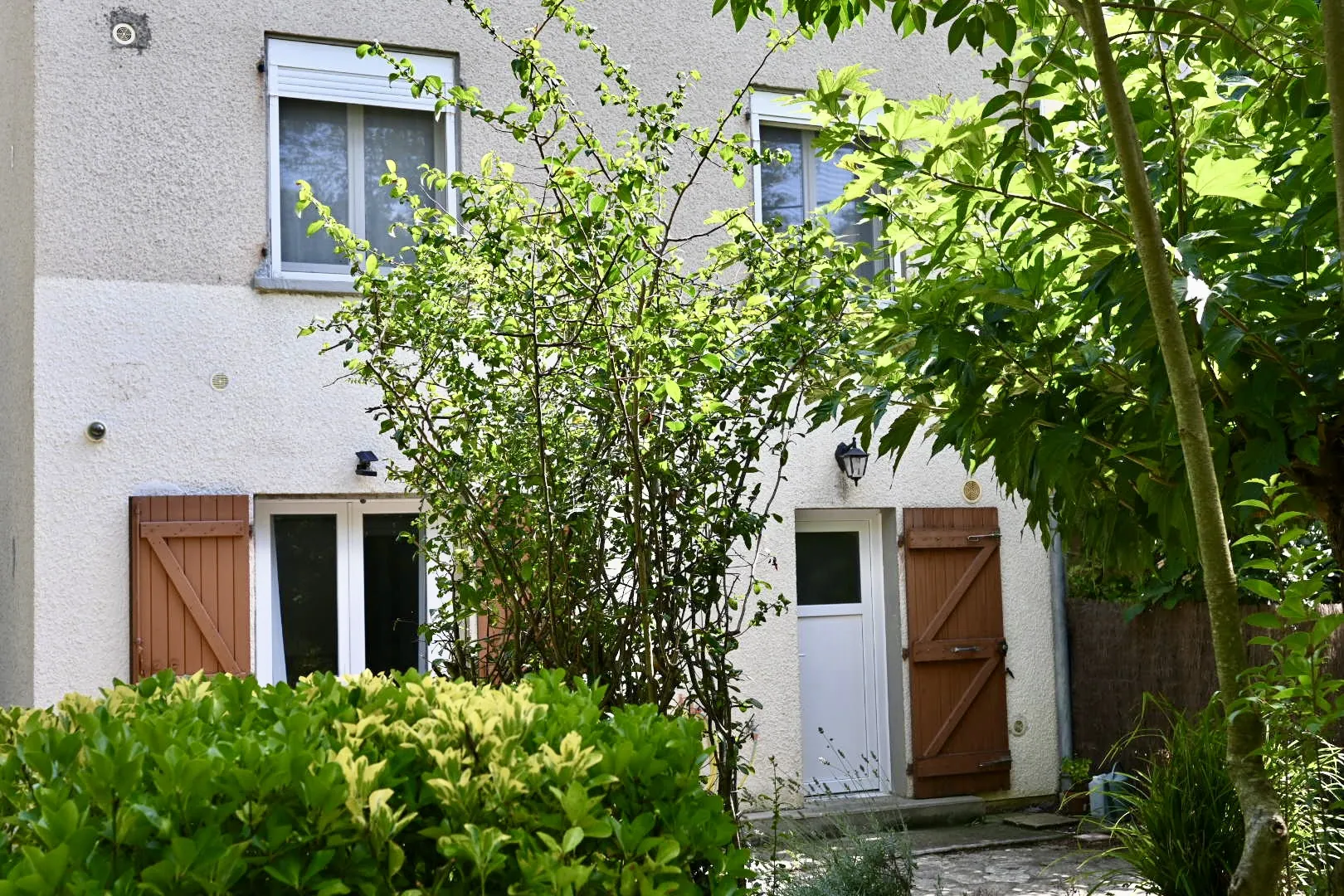 Charmante maison de 129 m² avec jardin et garage à Carcassonne 