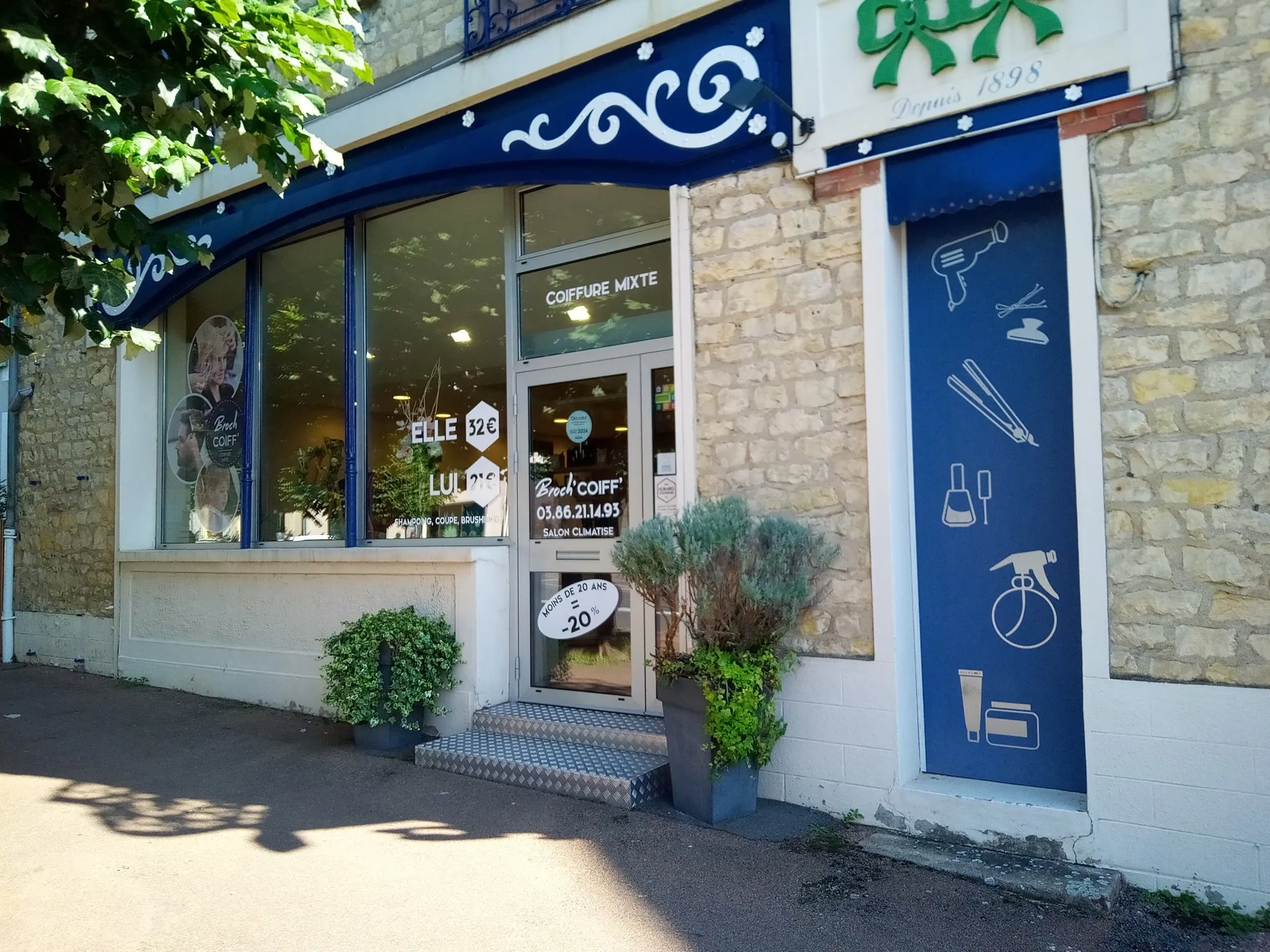 À vendre salon de coiffure à Nevers, 97 m², emplacement premium