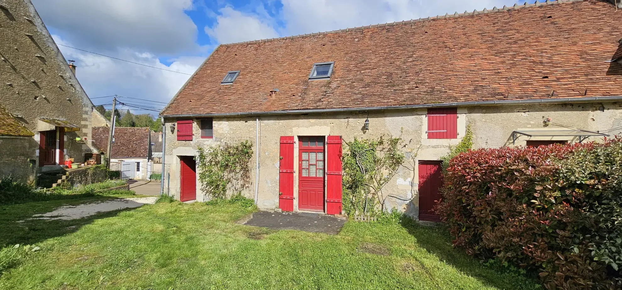 Maison de village de 90 m² avec jardin et garage en Bourgogne Nord
