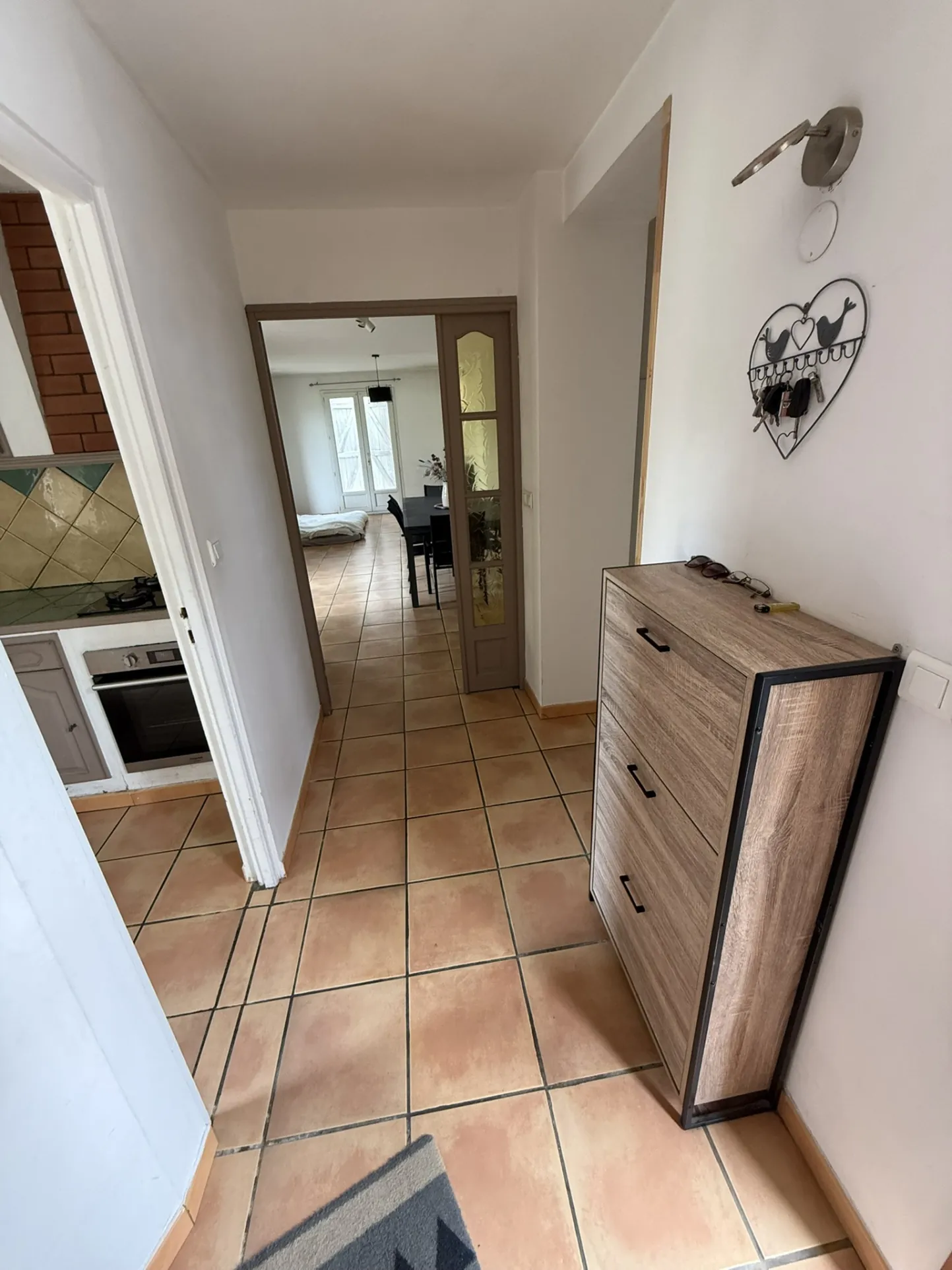 Maison de 85 m² avec jardin et garage à Saint-Priest-Bramefant 