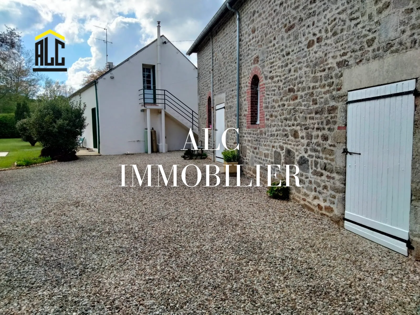 Achat maison 109,80 m² à Lalacelle avec dépendances et terrain