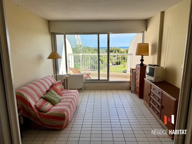 Studio avec vue mer en vente à La Grande Motte avec terrasse et parking 