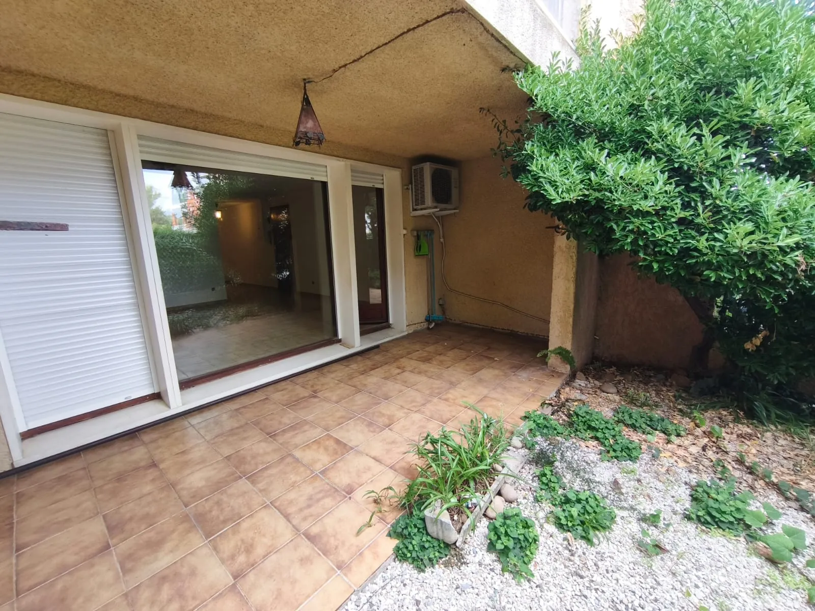 Appartement T3 avec terrasse, jardin et parking à La Seyne-sur-Mer près du fort Napoléon 