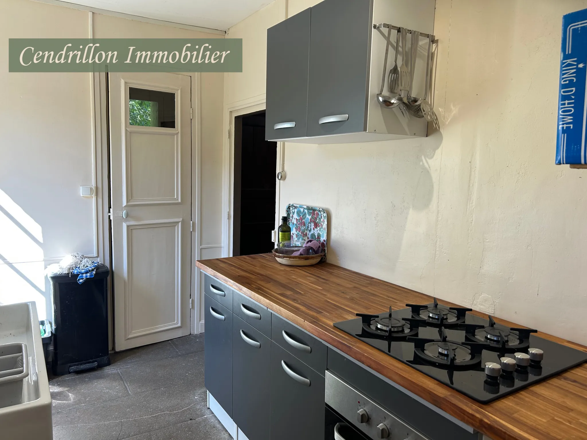 Maison en pierre de 110 m² avec 5 chambres, grange et dépendances à Chatelus le Marcheix 