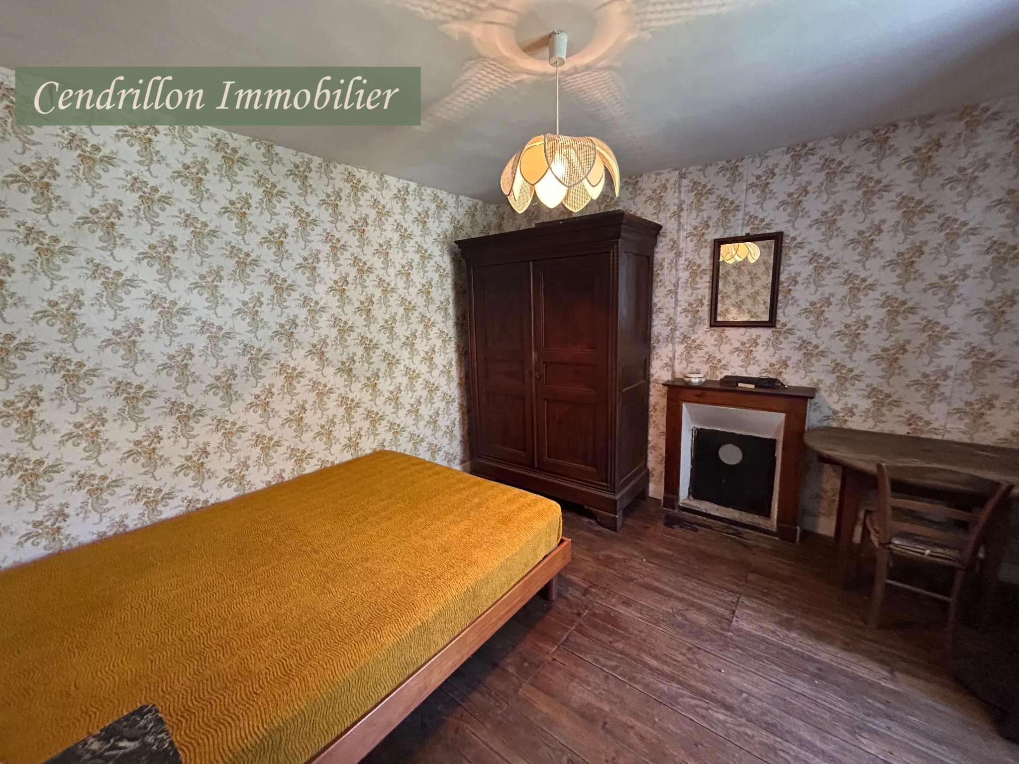 Maison en pierre de 110 m² avec 5 chambres, grange et dépendances à Chatelus le Marcheix 