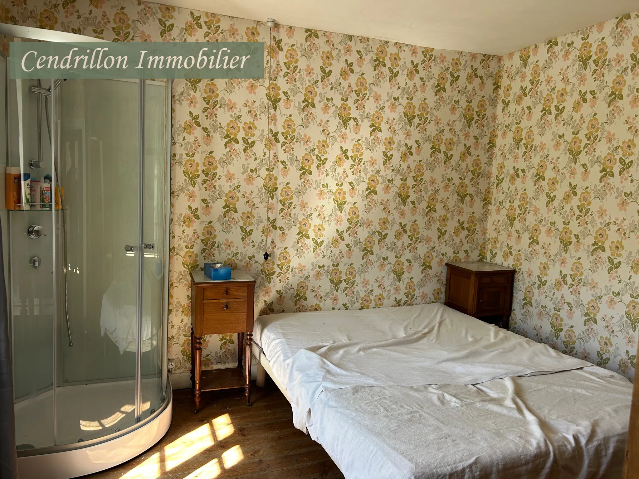 Maison en pierre de 110 m² avec 5 chambres, grange et dépendances à Chatelus le Marcheix 