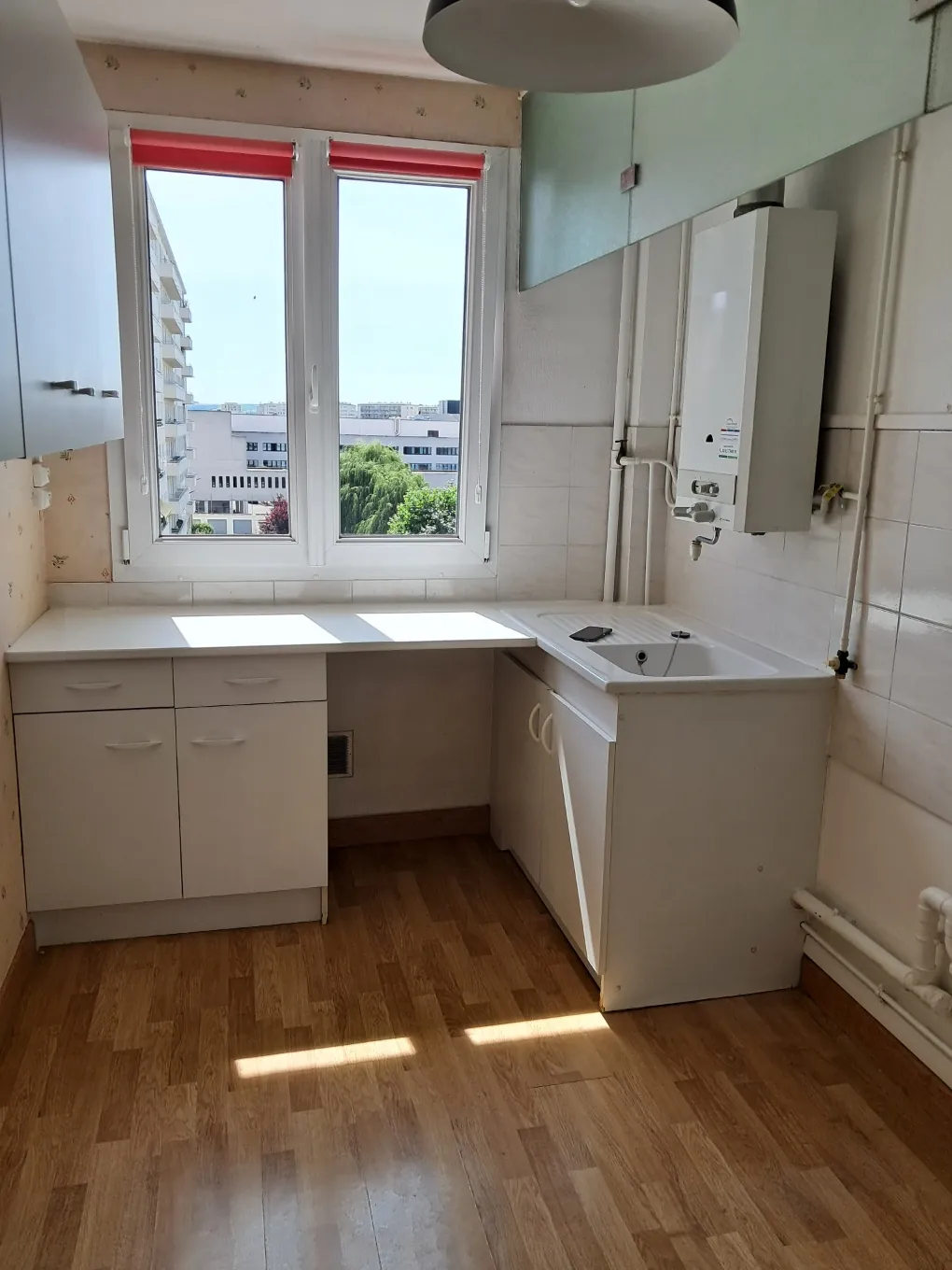 Bel appartement T4 avec balcon, garage et cave à Troyes - Centre-ville