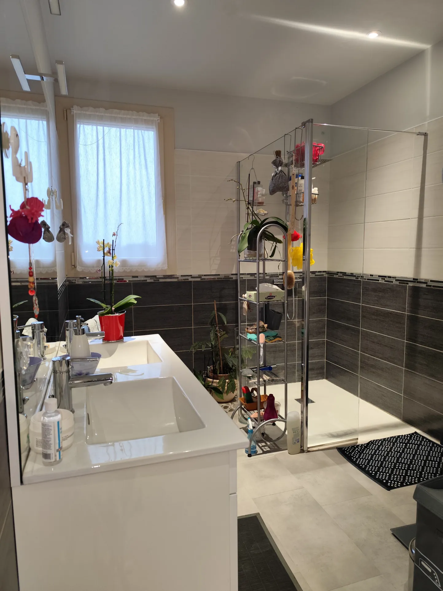 Maison spacieuse de 167 m² avec grand terrain et potentiel familial ou professionnel à Lachapelle auzac 