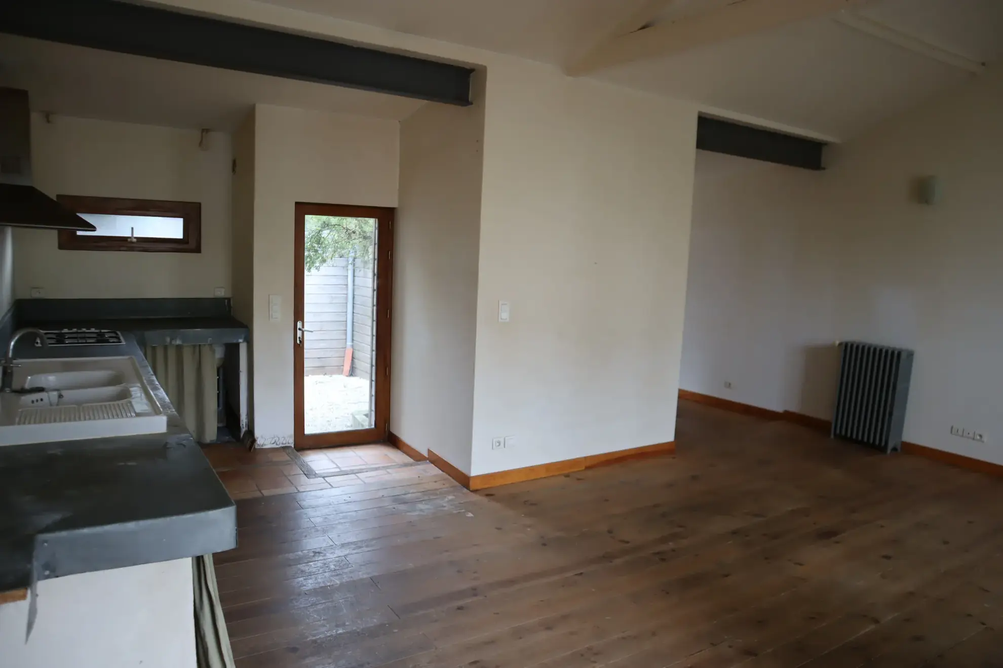 Maison de plain-pied à Cognac près du Champ de Foire avec cour 