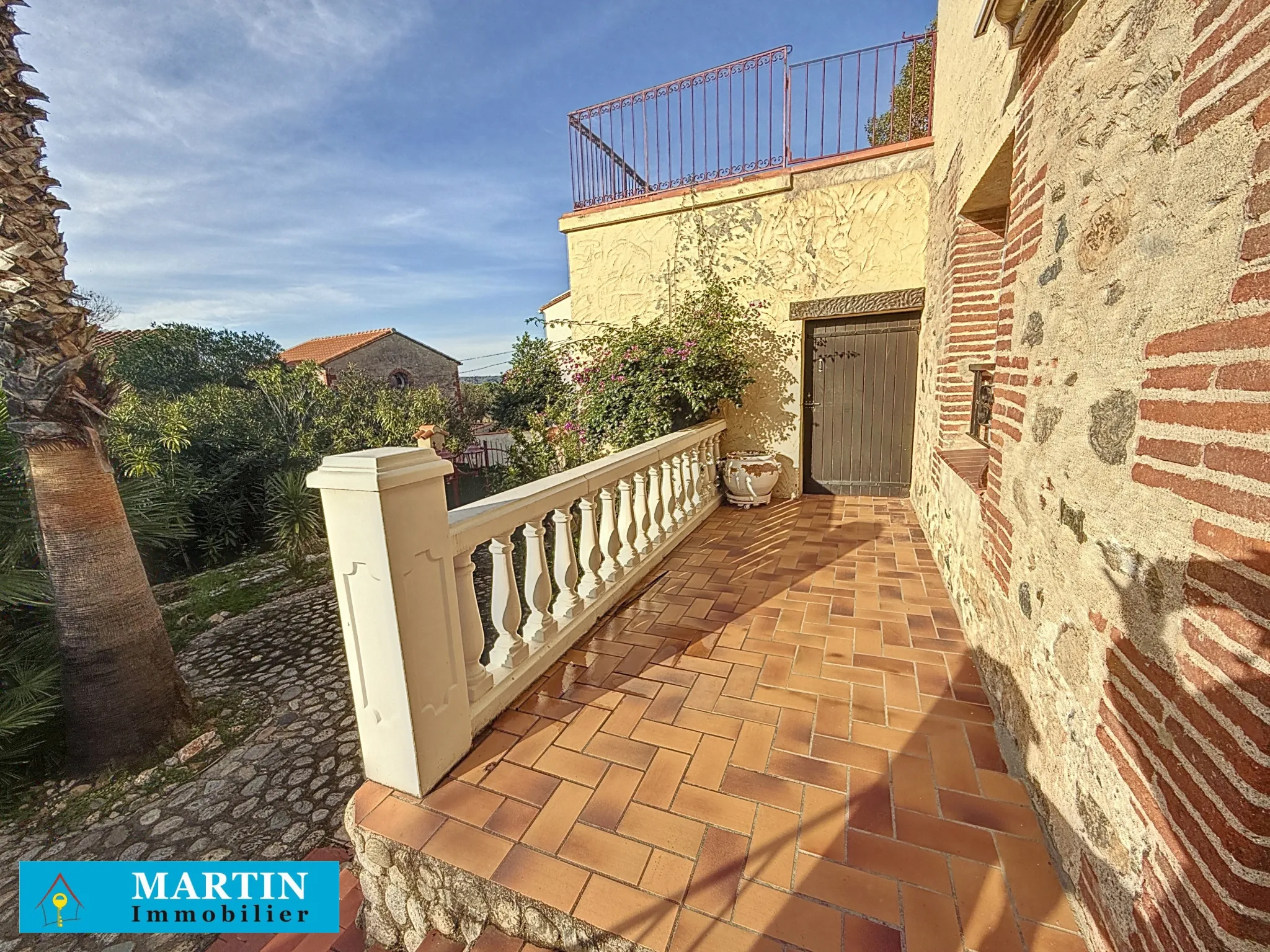 Maison rénovée avec jardin et garage à Maureillas Las Illas 