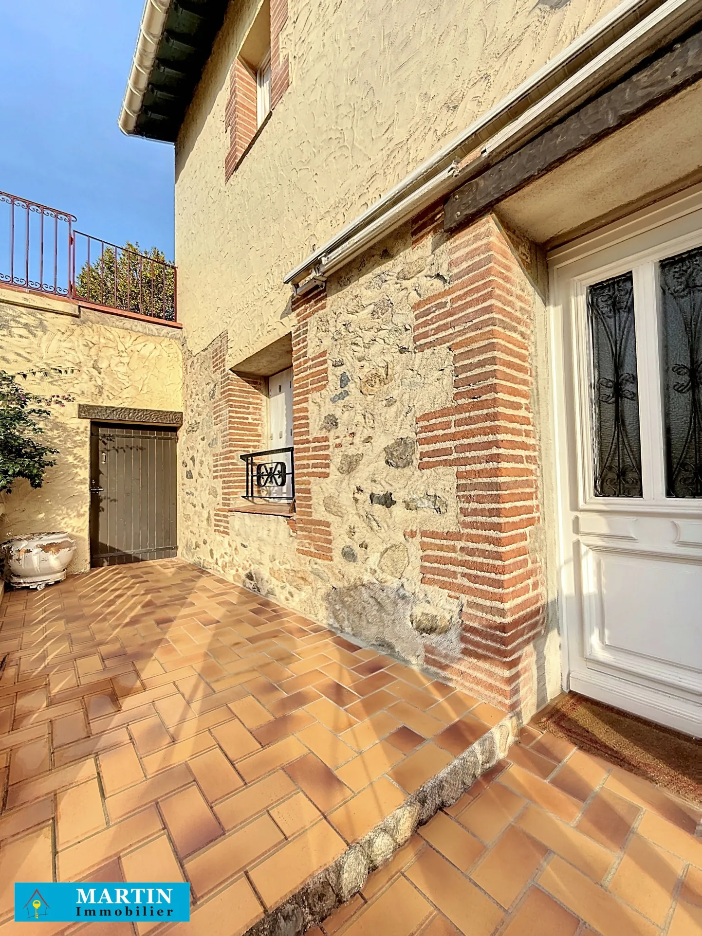 Maison rénovée avec jardin et garage à Maureillas Las Illas 