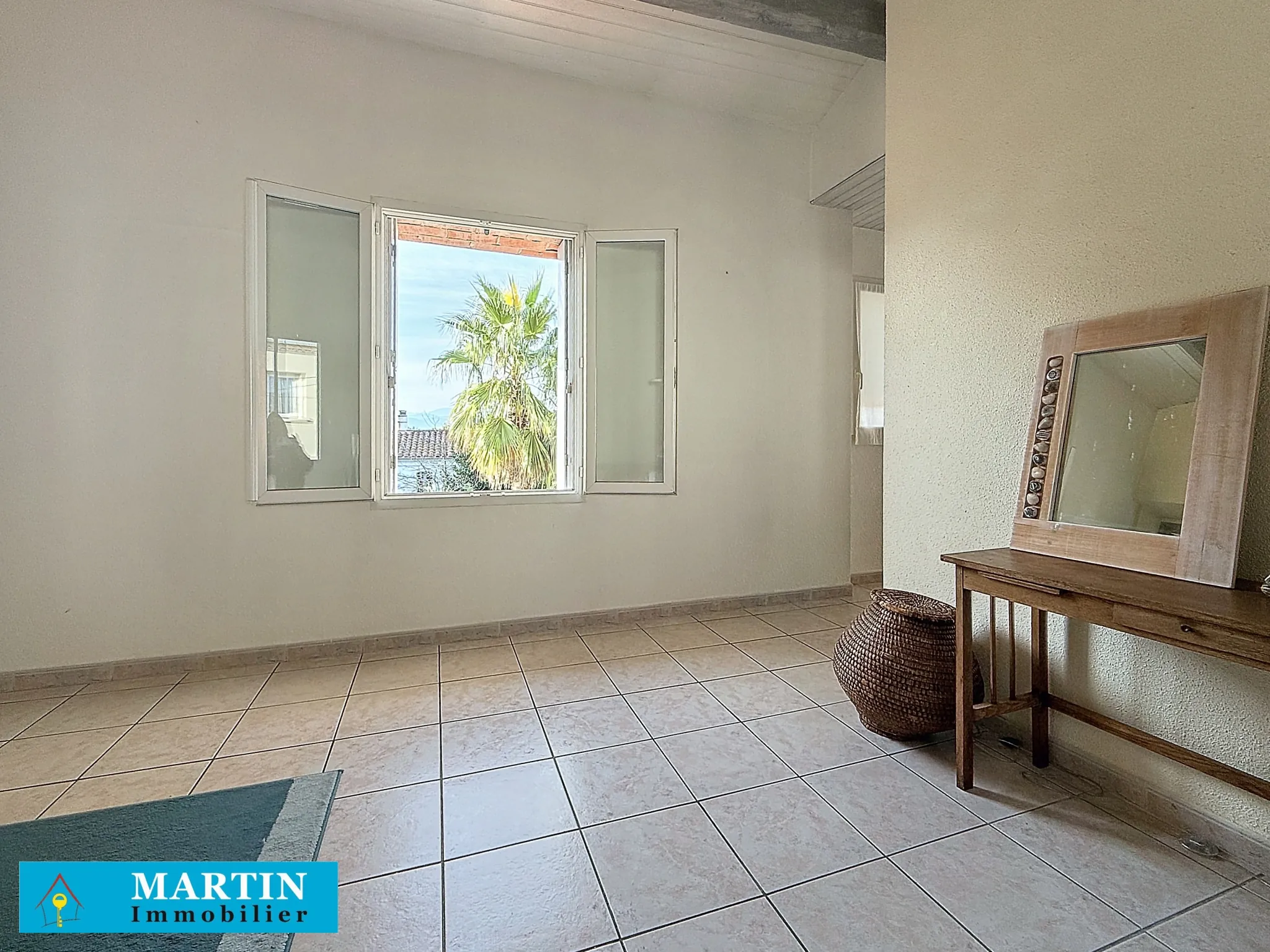 Maison rénovée avec jardin et garage à Maureillas Las Illas 