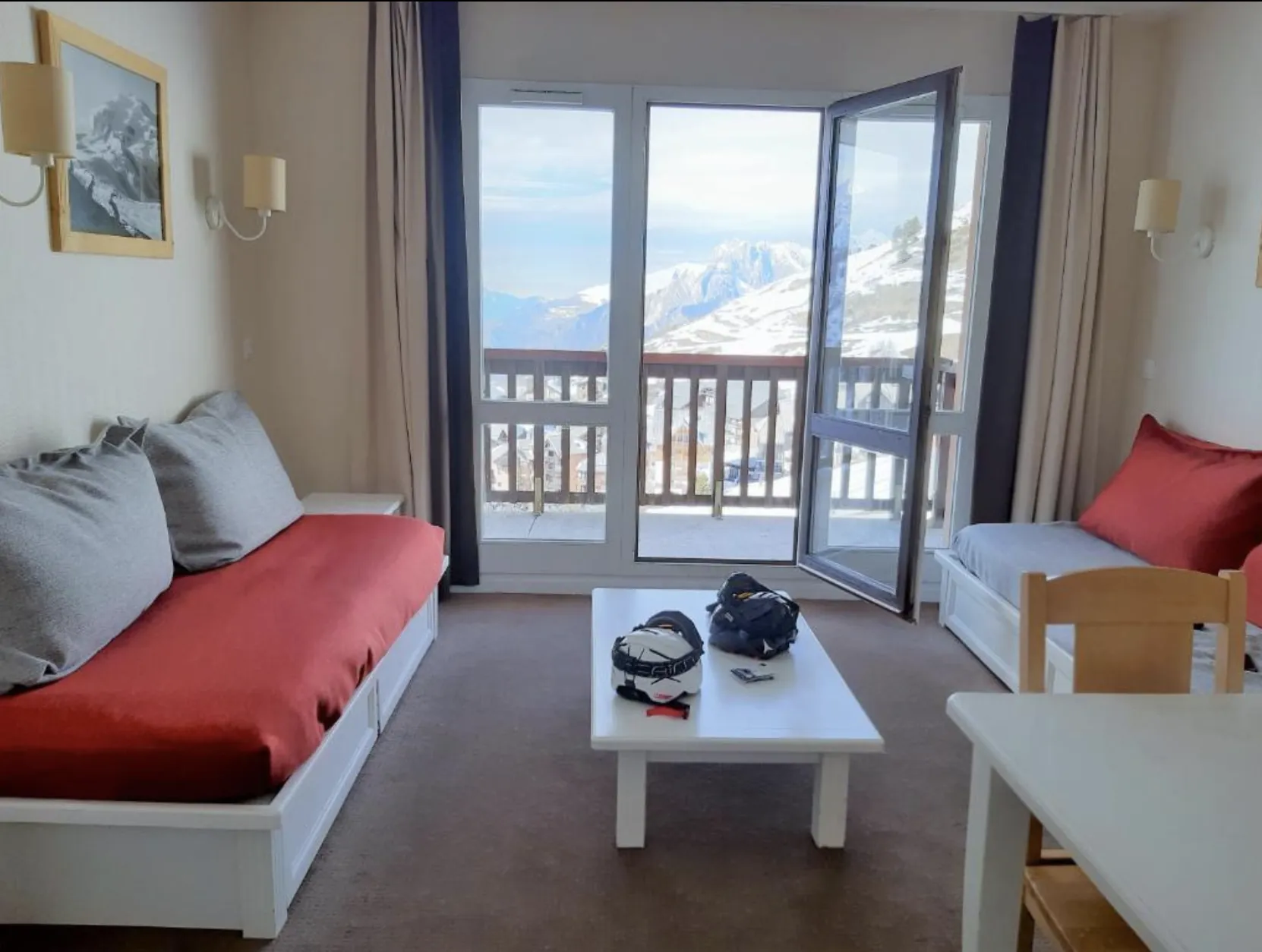 Investissement locatif en bail commercial avec appartement 2 pièces à Valmeinier 