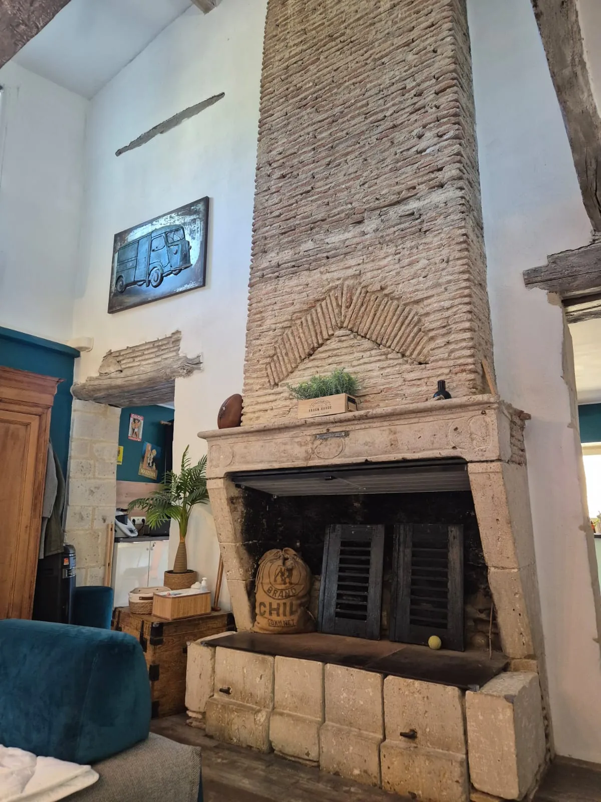 Charmante maison en pierre de 159 m² avec terrasse à Dieulivol 