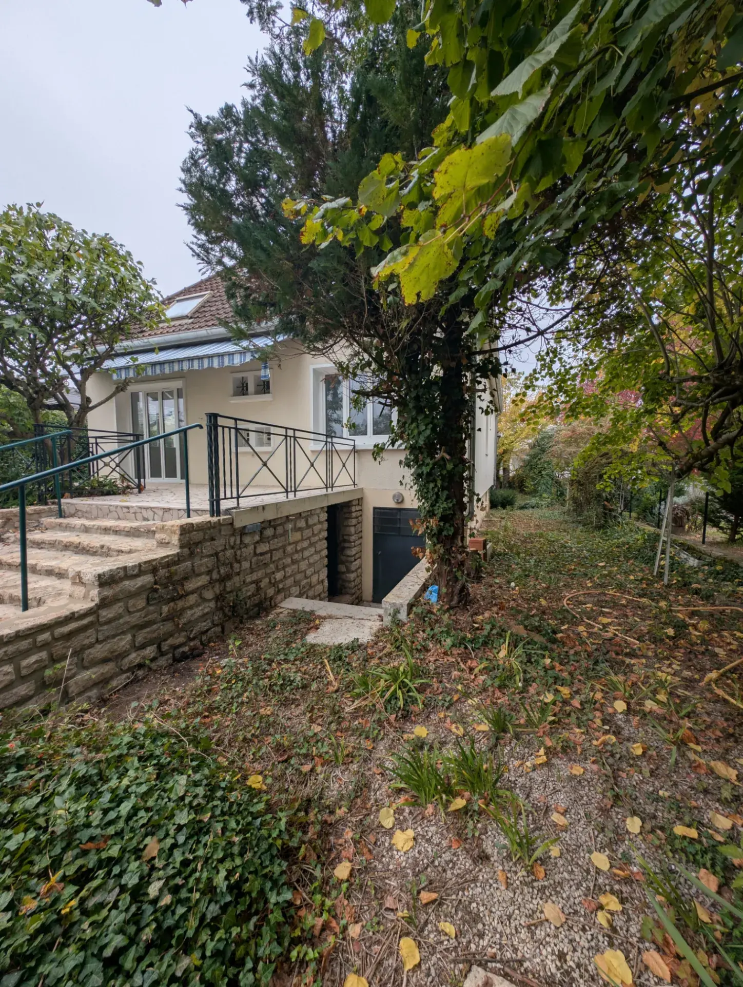 Maison à vendre à Saint-André-les-Vergers - 110 m² avec jardin et sous-sol 