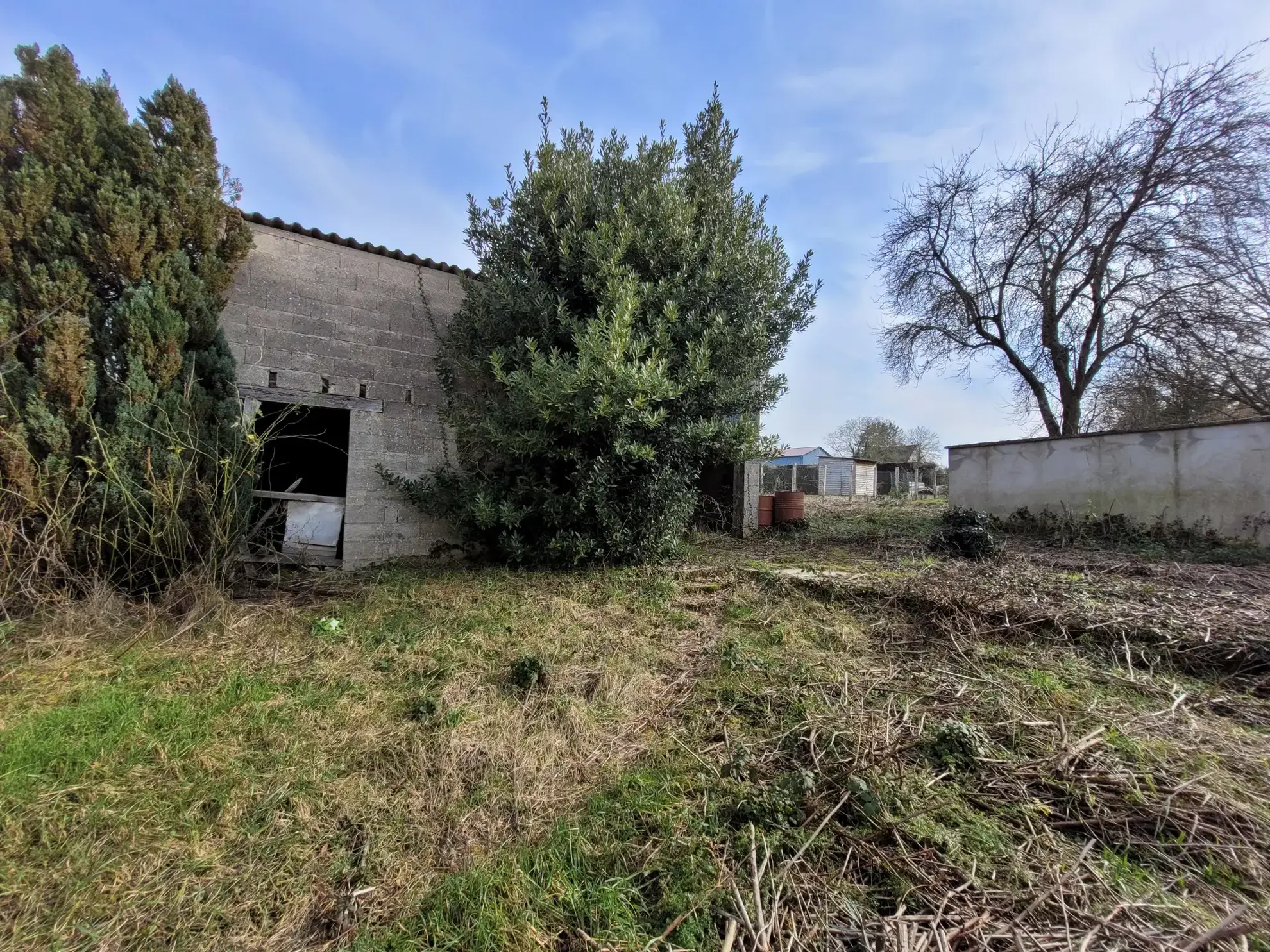 Maison à rénover de 92 m² avec grand terrain dans le Pays d'Othe 