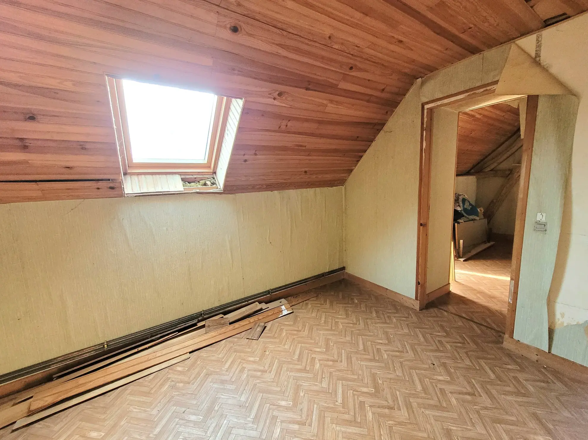 Maison à rénover de 92 m² avec grand terrain dans le Pays d'Othe 