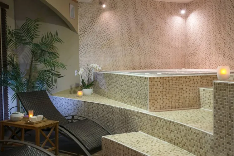 Investissement locatif en duplex avec bail commercial à Aime-la-Plagne 