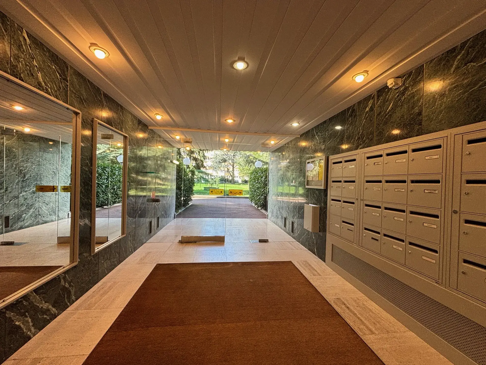 Appartement F5 divisible avec entrée indépendante à Saint-Étienne - Quartier Armeville 