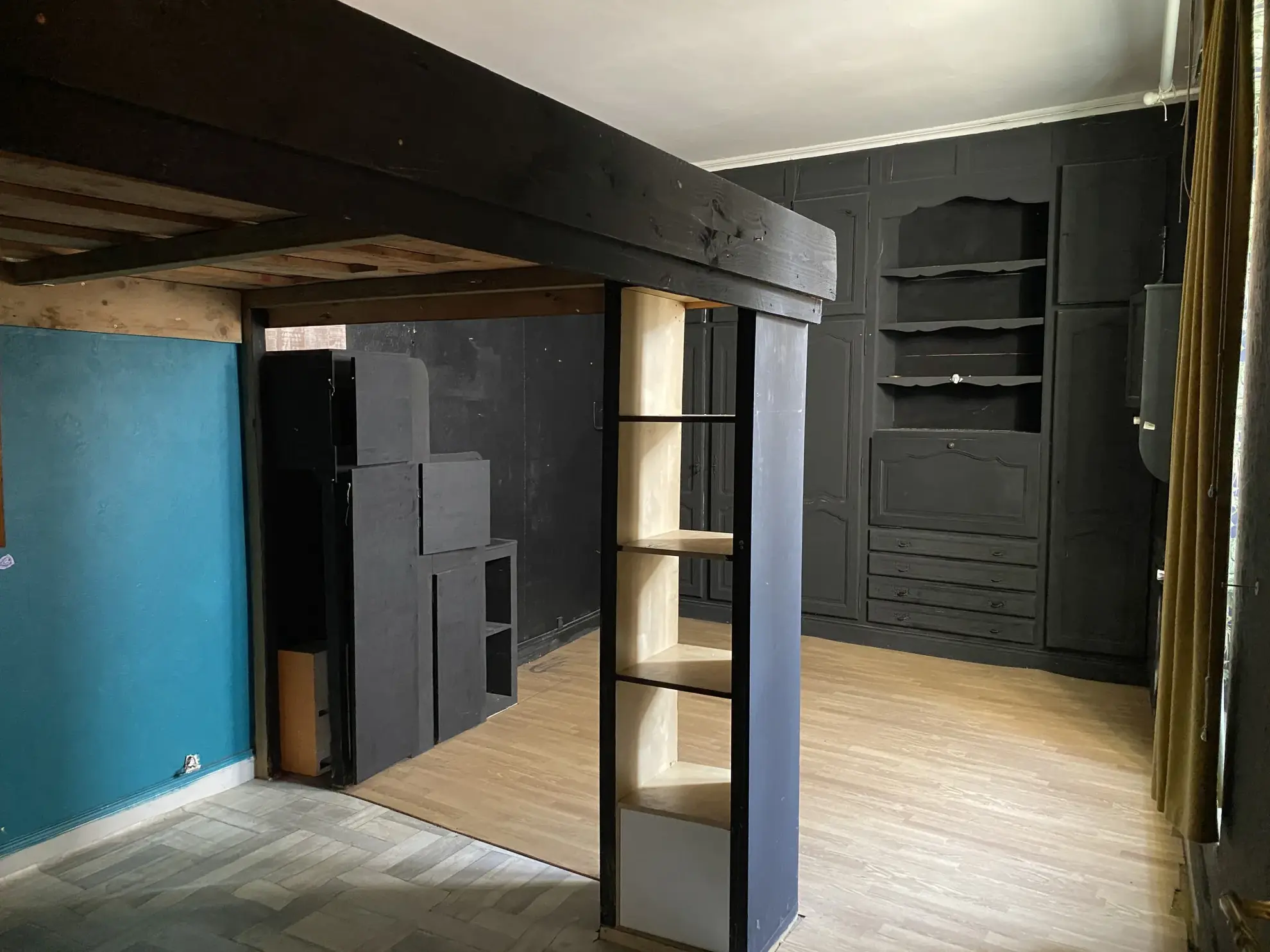 Immeuble à La Réole avec potentiel de plusieurs logements à rénover 